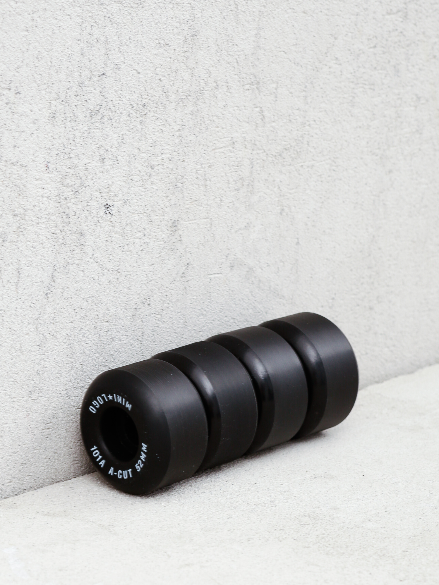 Kółka Minilogo A Cut 2 (black)