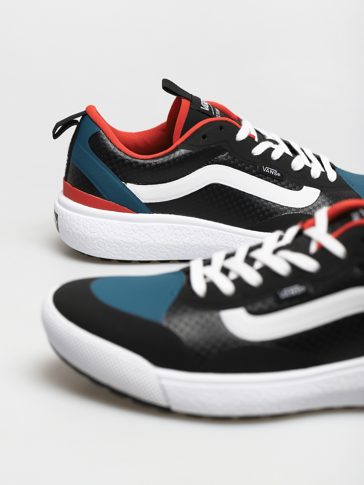 Buty Vans Ultrarange Exo (carbon/blk/electric orng)