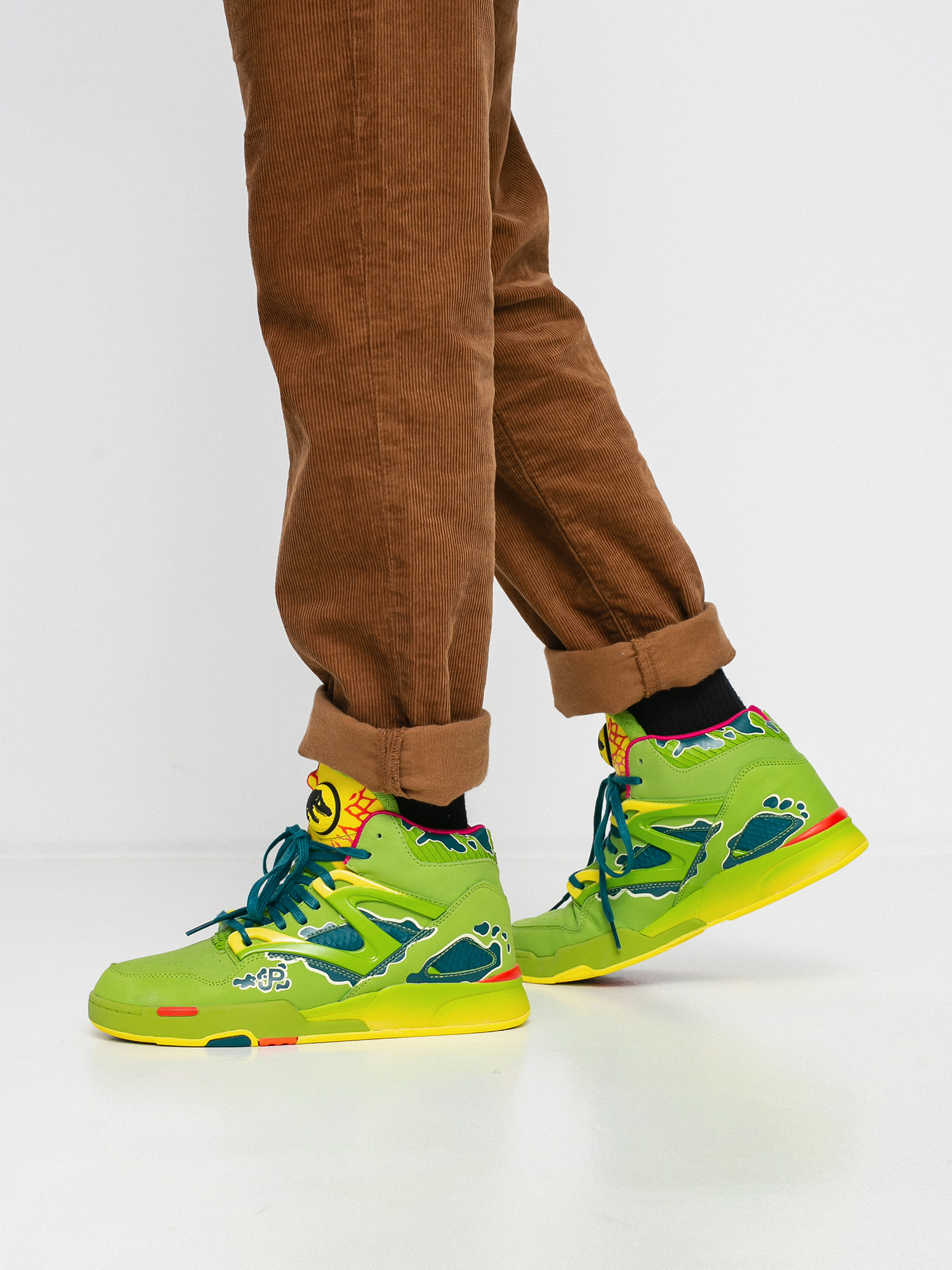 Buty Reebok X Jurassic Park Pump Omni Zone II (ultim/hertea/stiyel)