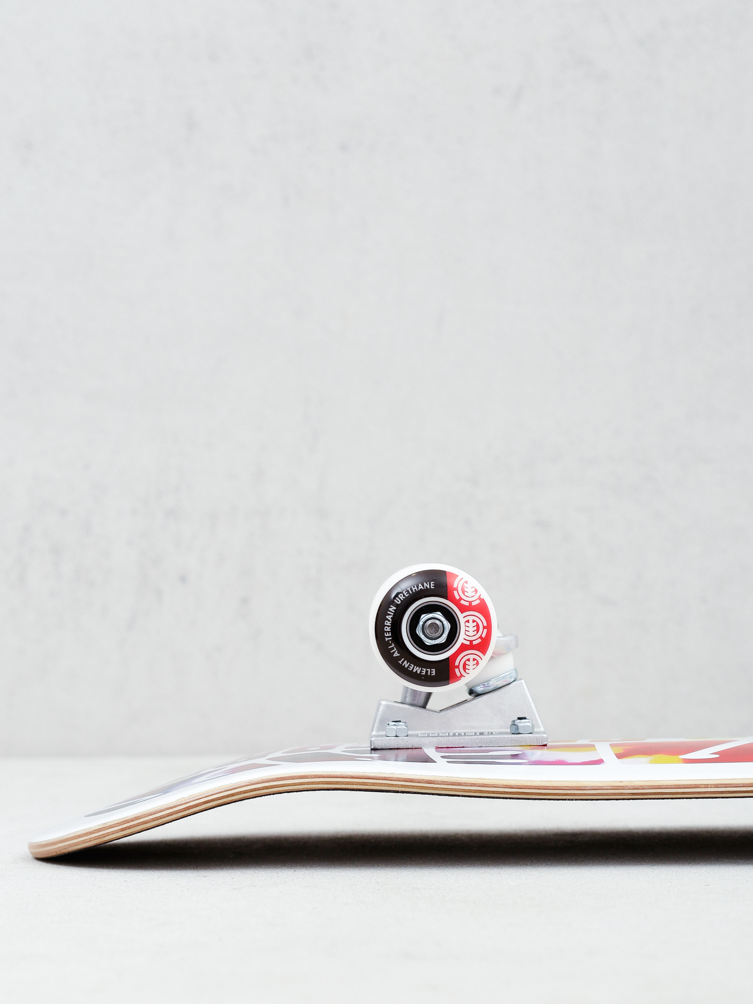 Deskorolka Element Trip Out (assorted)