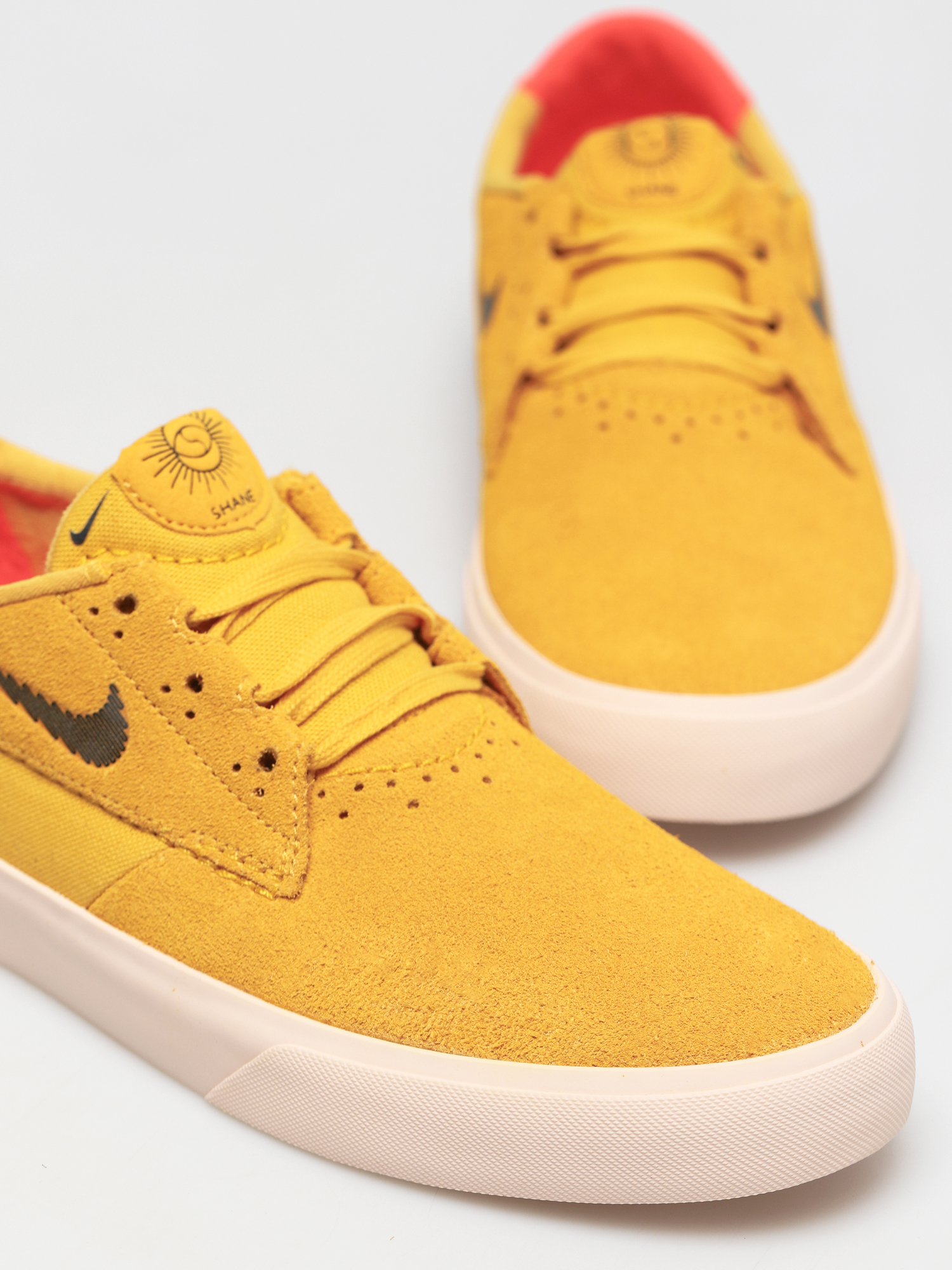 Buty Nike SB Shane T (pollen/black pink blast)