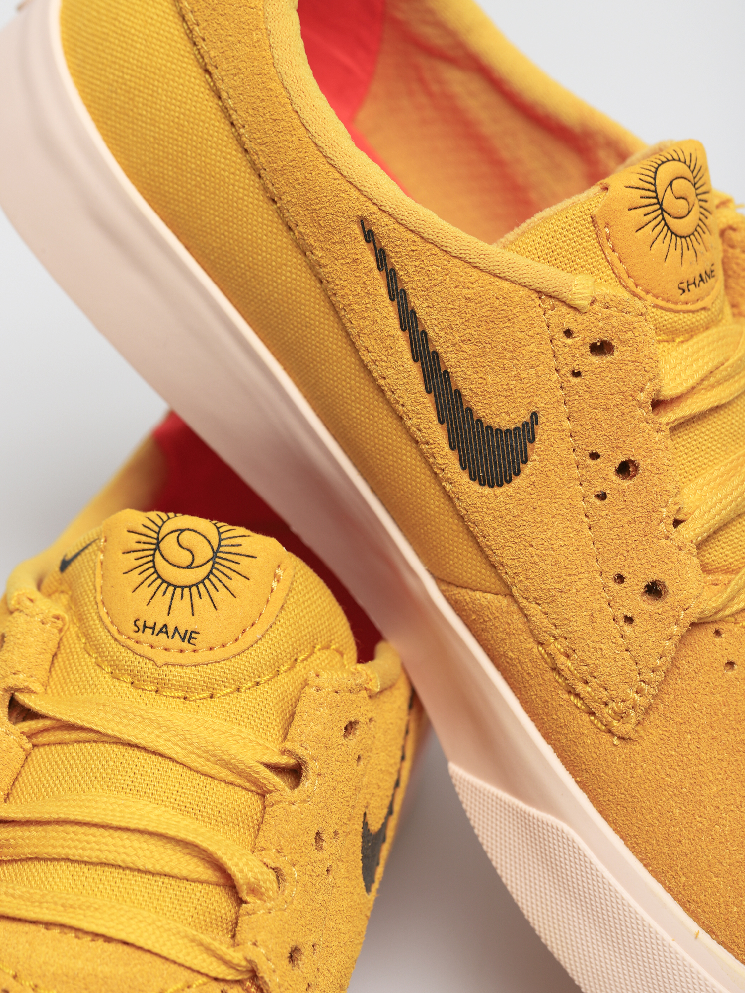 Buty Nike SB Shane T (pollen/black pink blast)