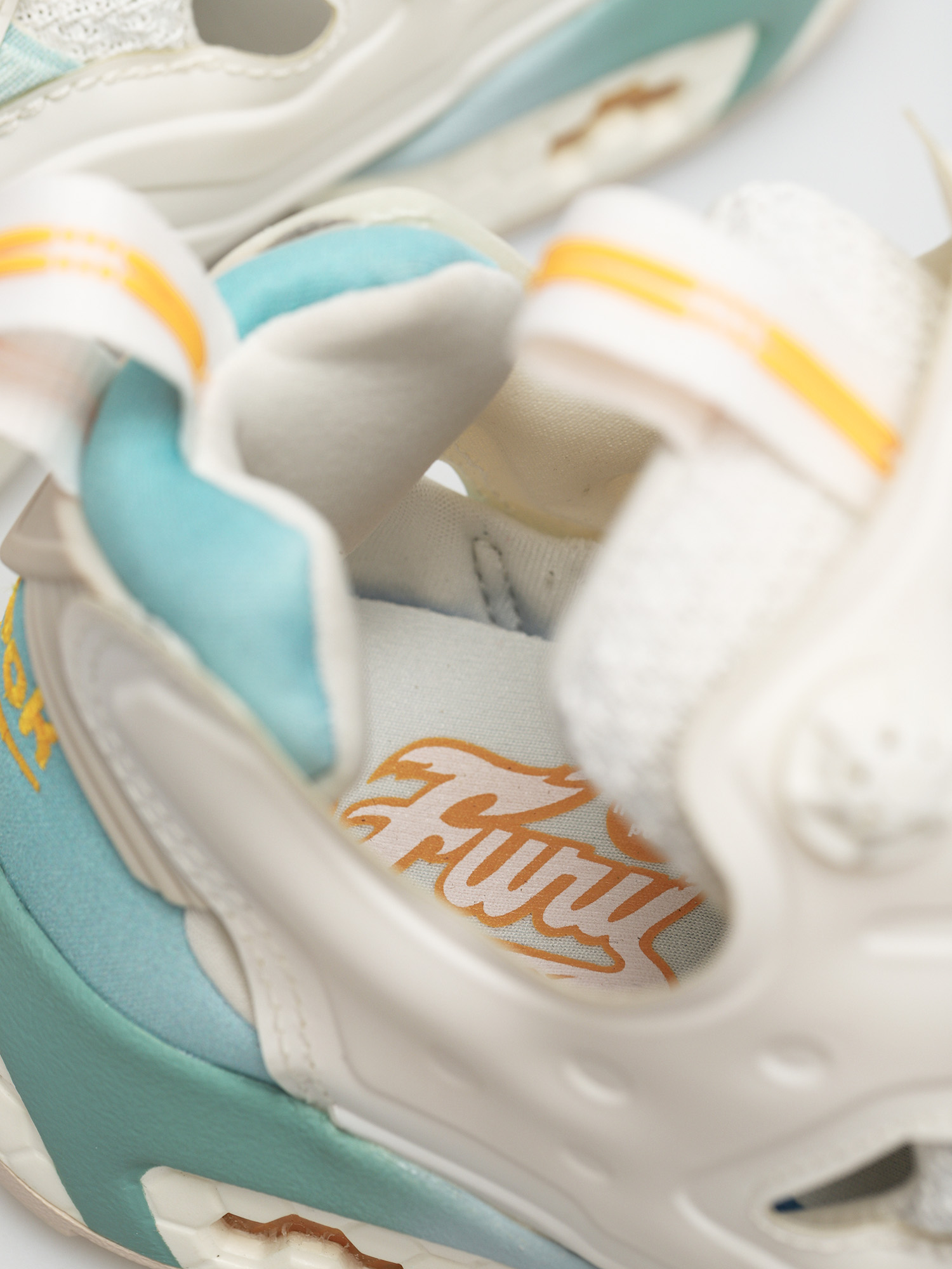Buty Reebok Instapump Fury Og (ftwwht/chalk/glablu)