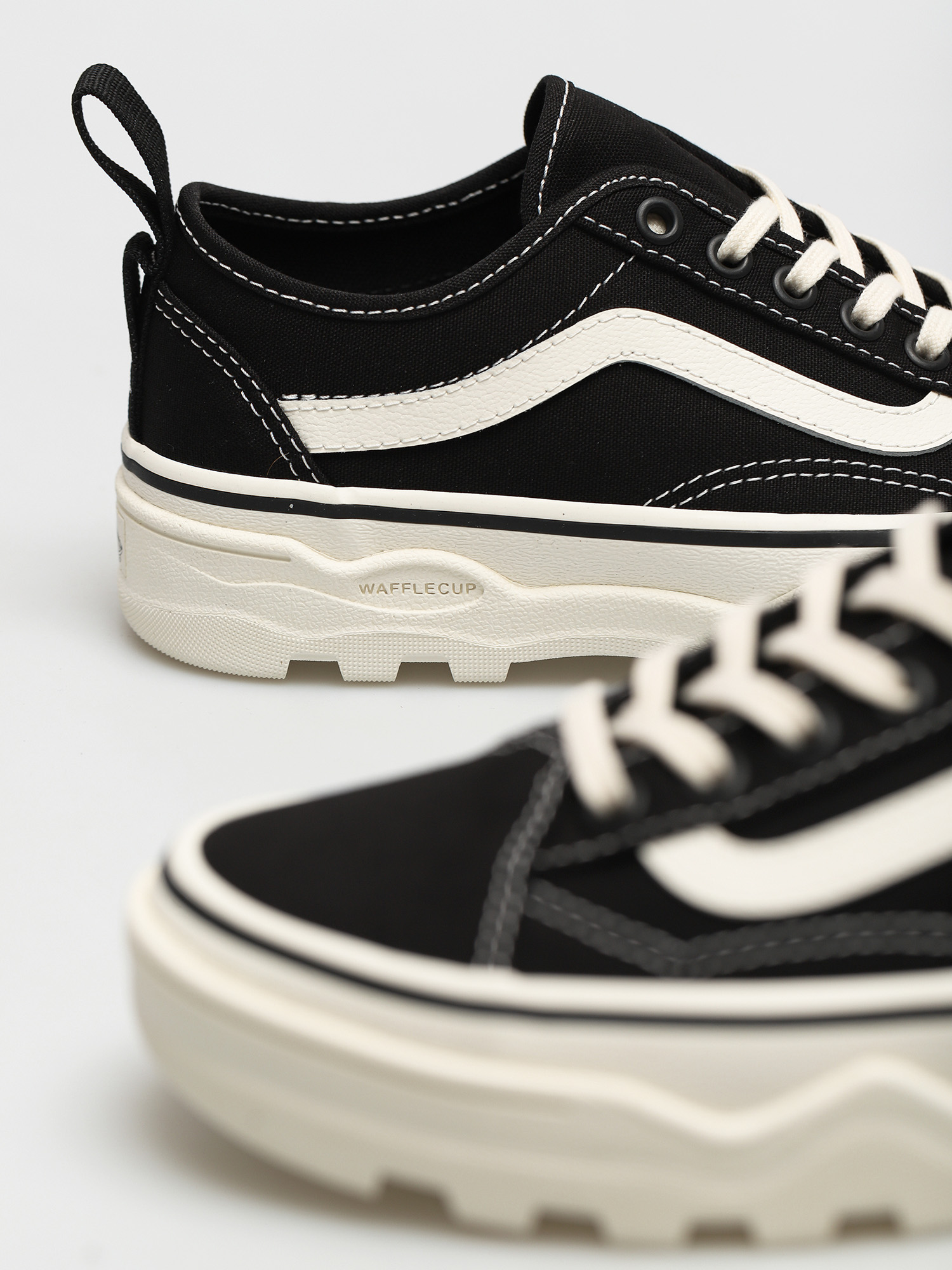 Buty Vans Sentry Old Skool Wc (canvas/black/marshmallo)