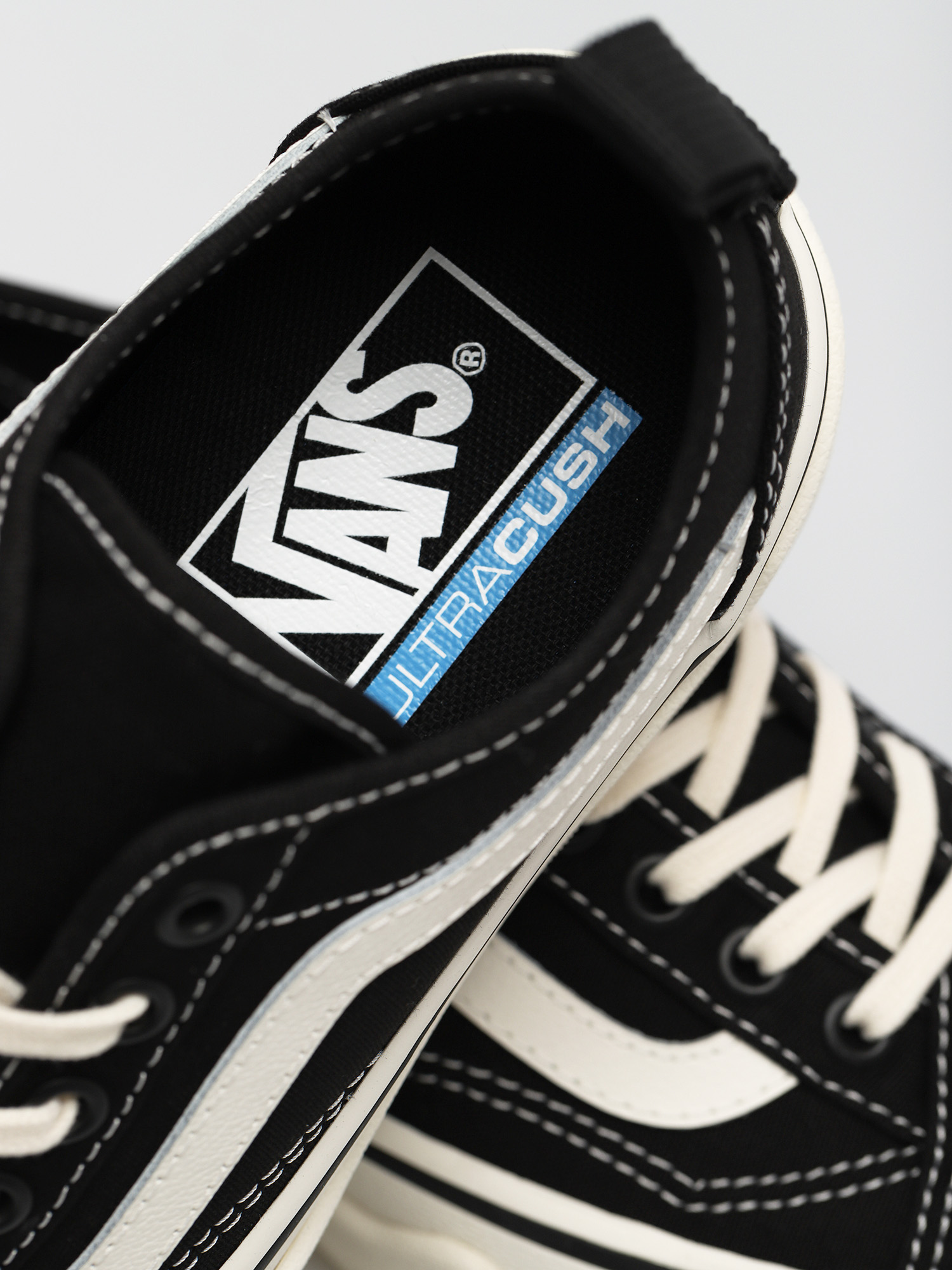 vans sentry wc black