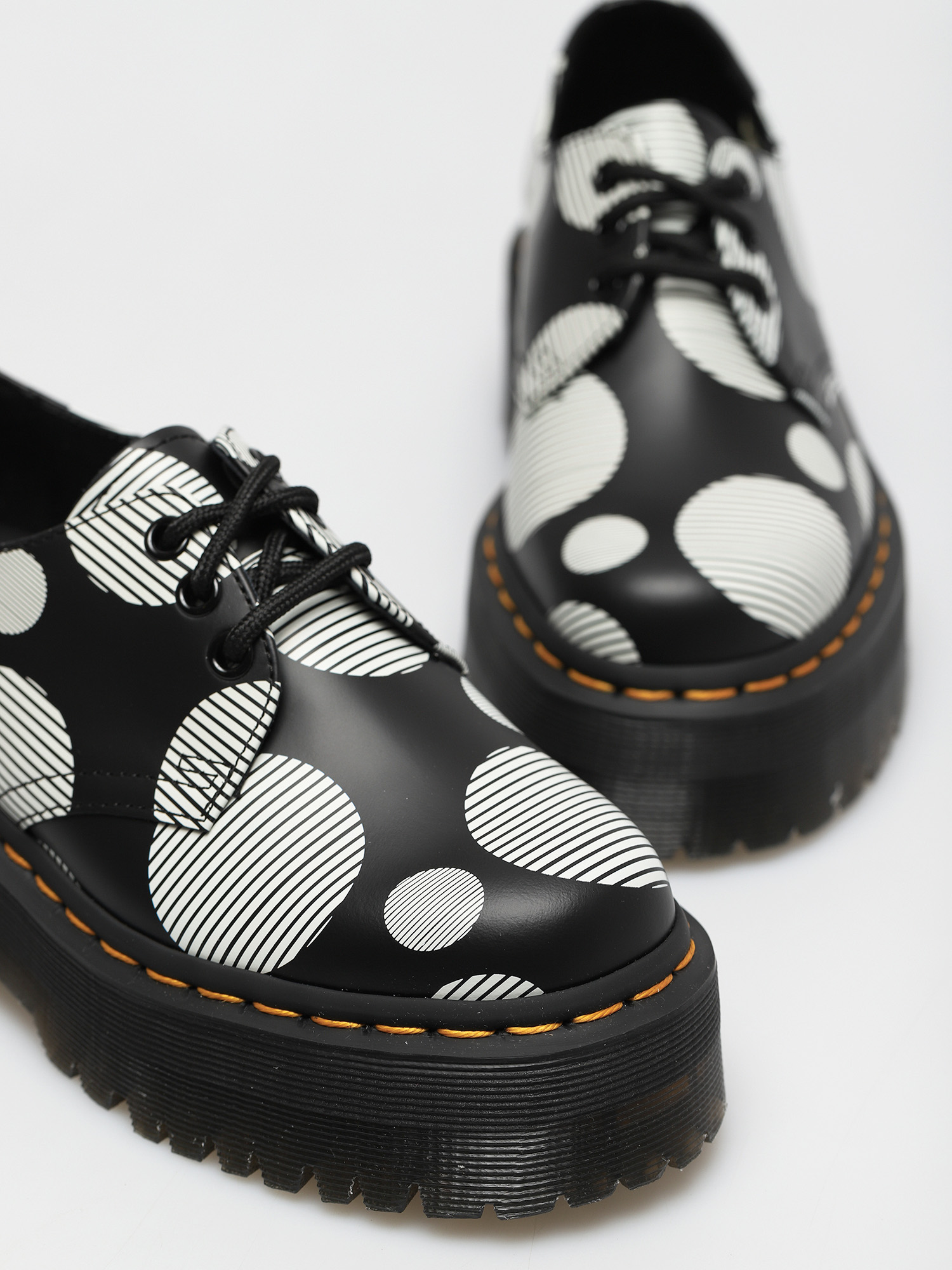 Buty Dr. Martens 1461 Quad Wmn (smooth black polka dot)