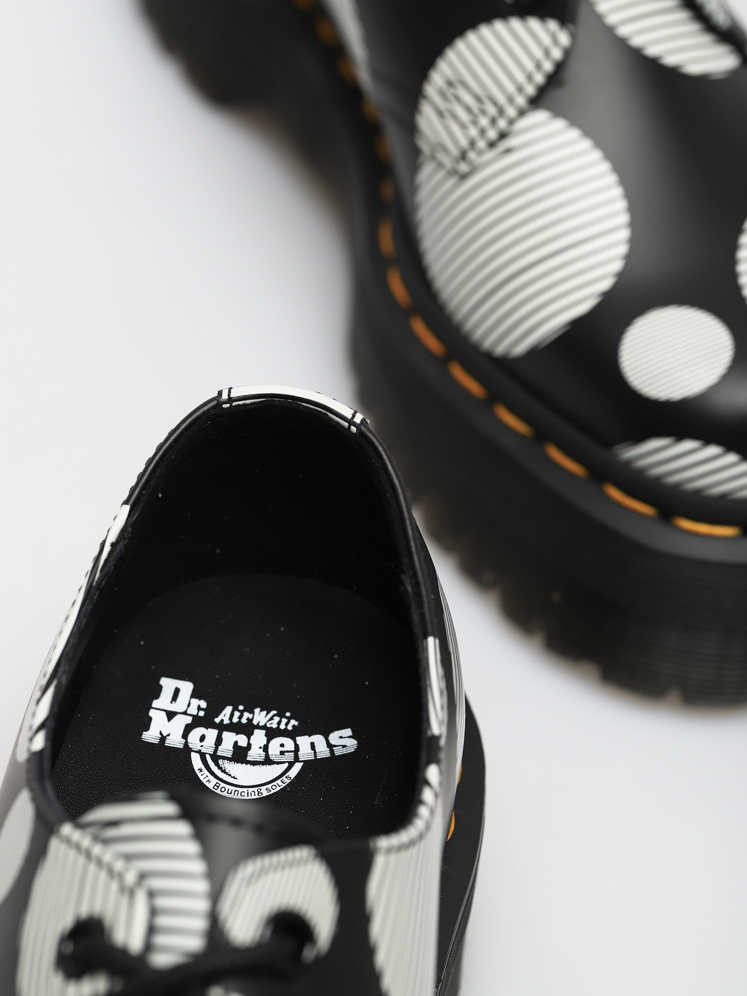 Buty Dr. Martens 1461 Quad Wmn (smooth black polka dot)