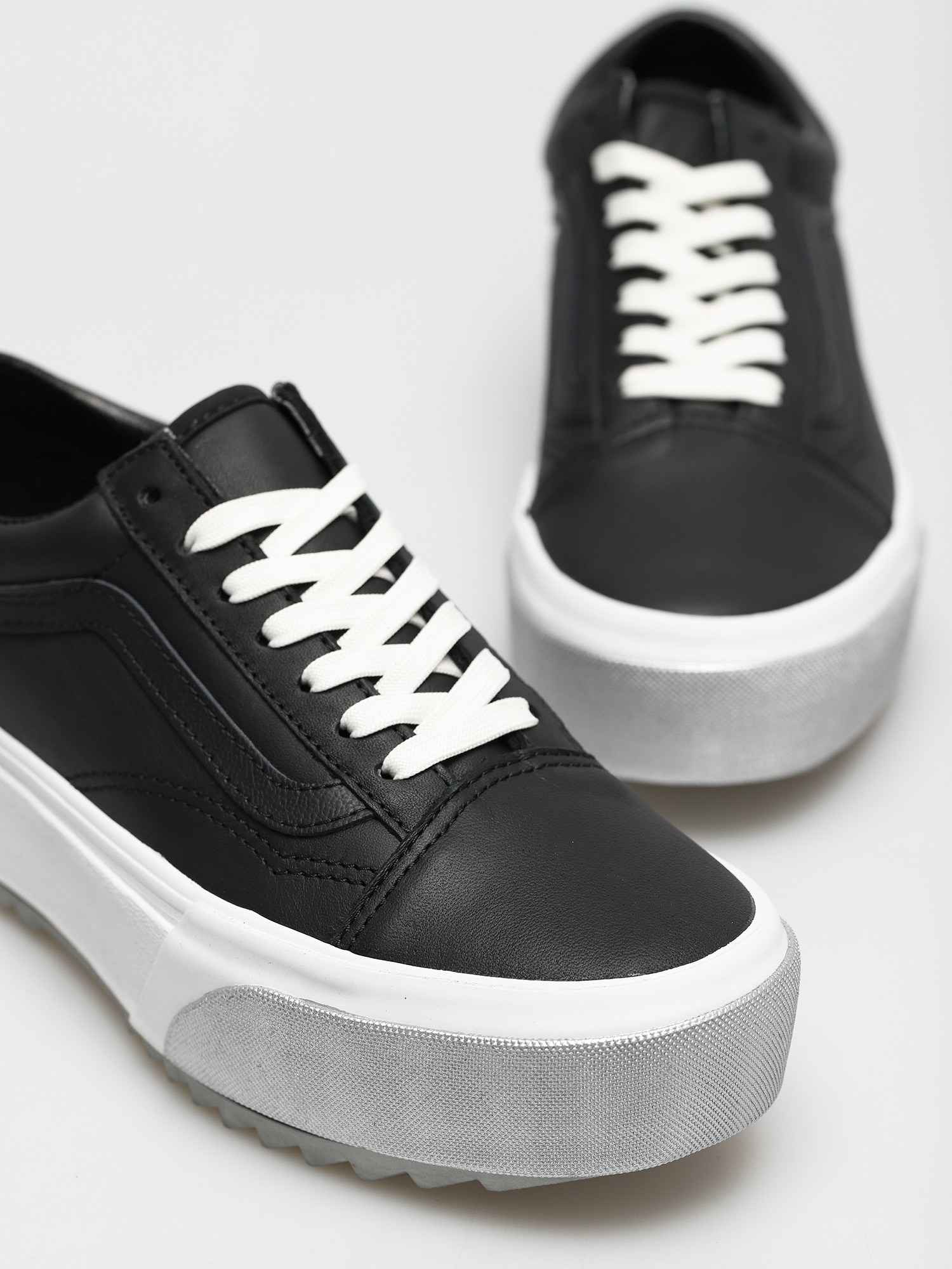 Buty Vans Old Skool Stacked (shiny/black/true white)