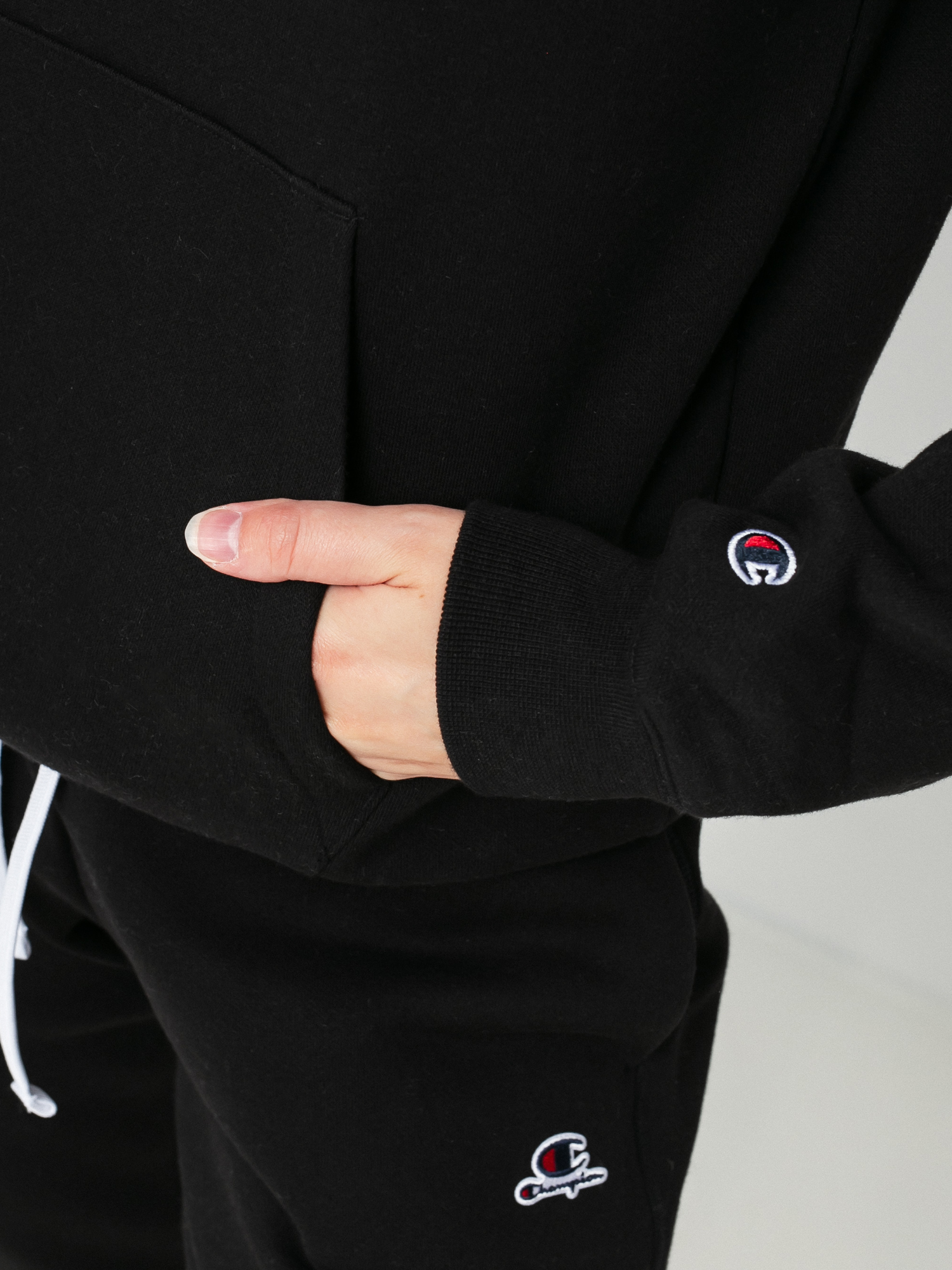 Bluza z kapturem Champion Sweatshirt HD 114461 Wmn (nbk)