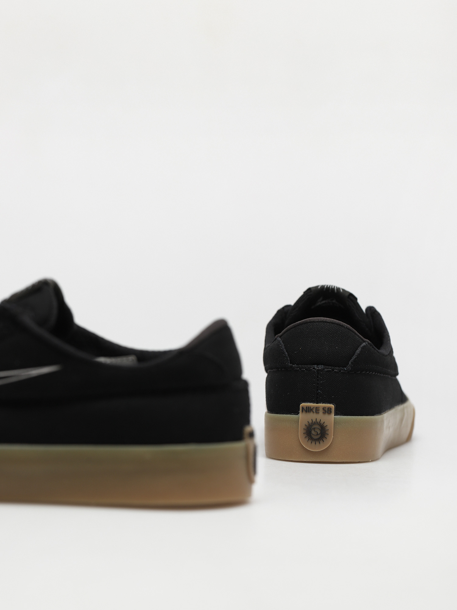 Buty Nike SB Shane (black/white black black)