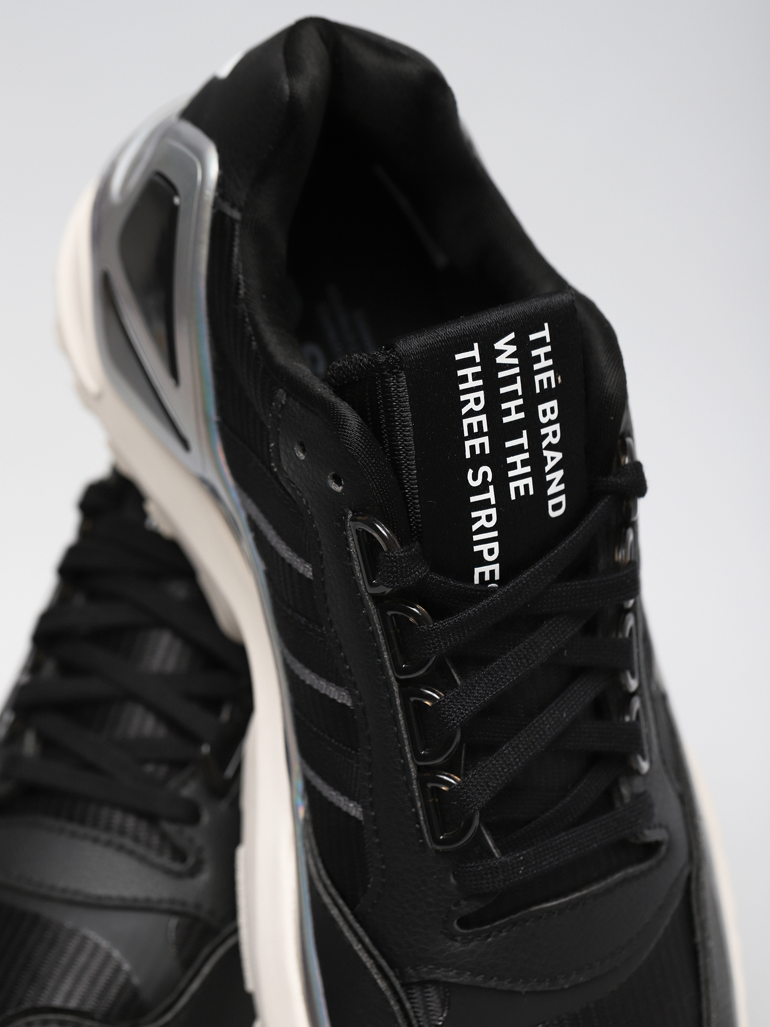 Buty adidas Originals ZX Wavian Wmn (cblack/owhite/ftwwht)