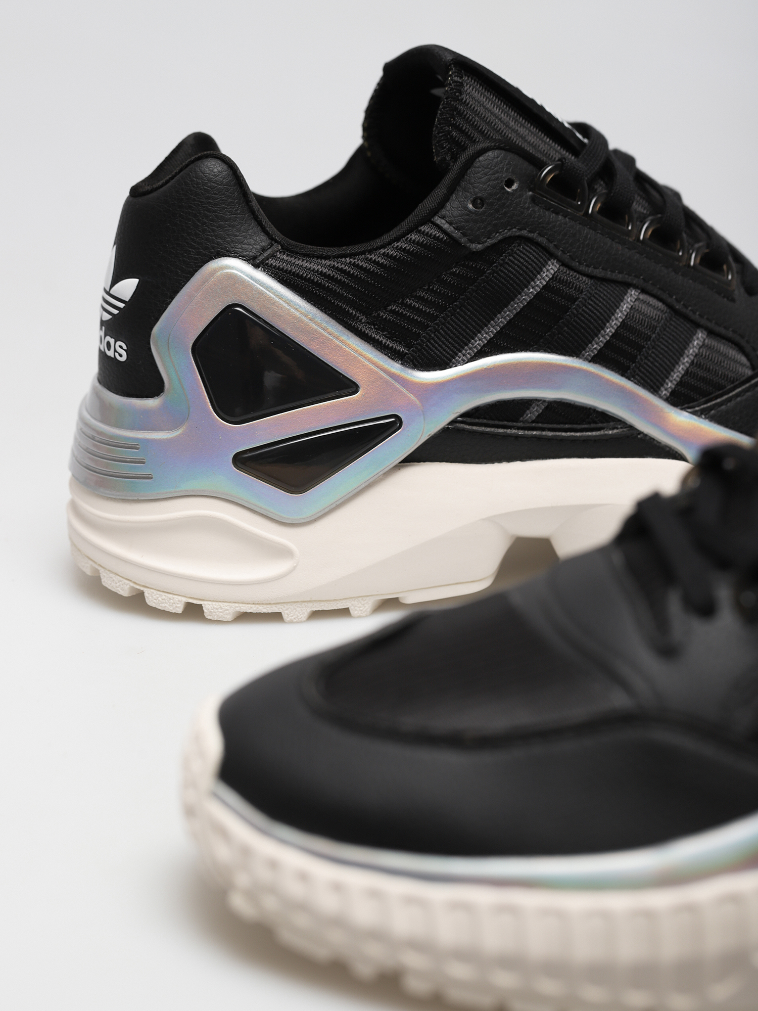 Buty adidas Originals ZX Wavian Wmn (cblack/owhite/ftwwht)