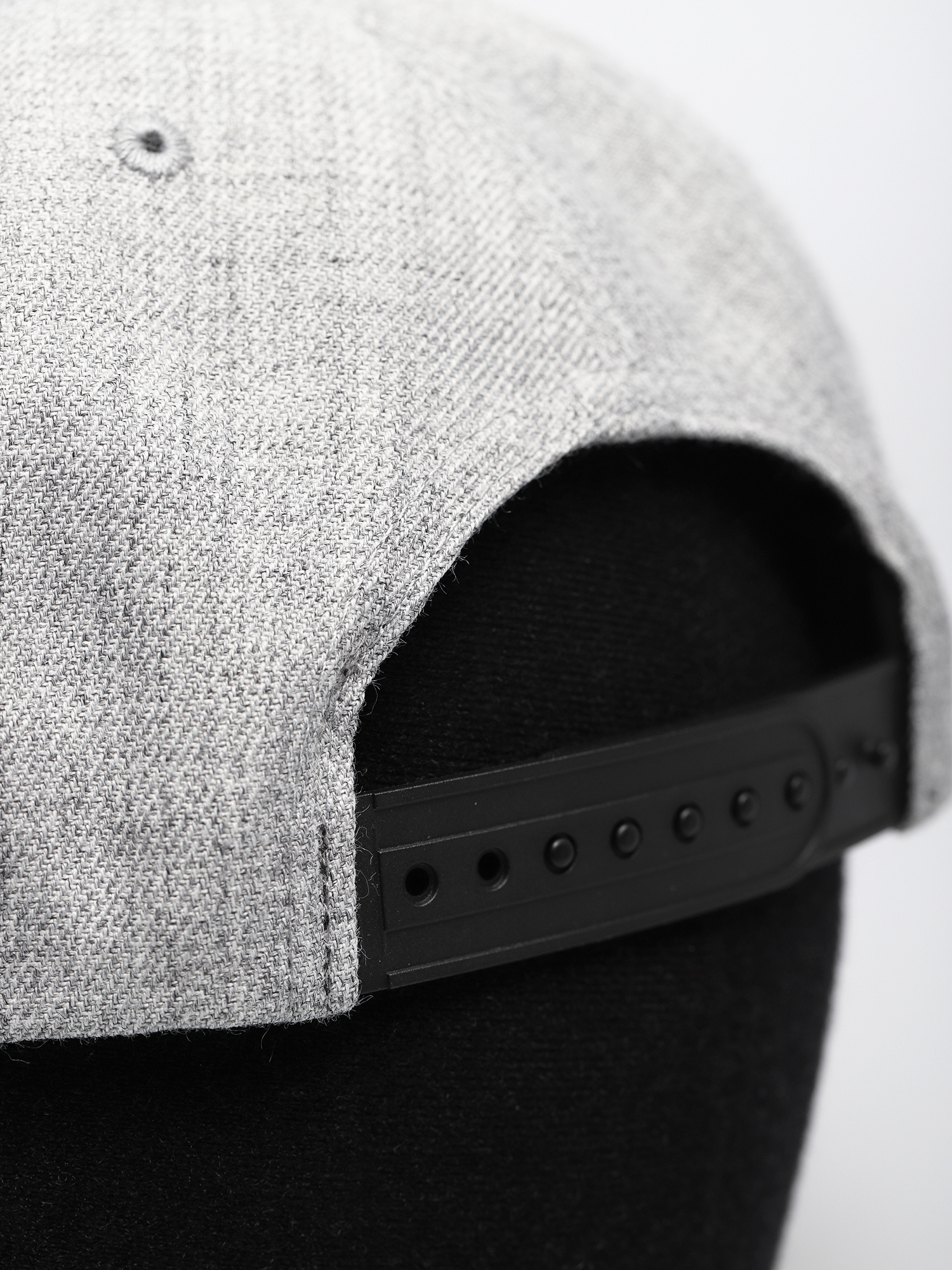 Czapka z daszkiem Brixton Crest C Mp Snapback (heather grey/black)