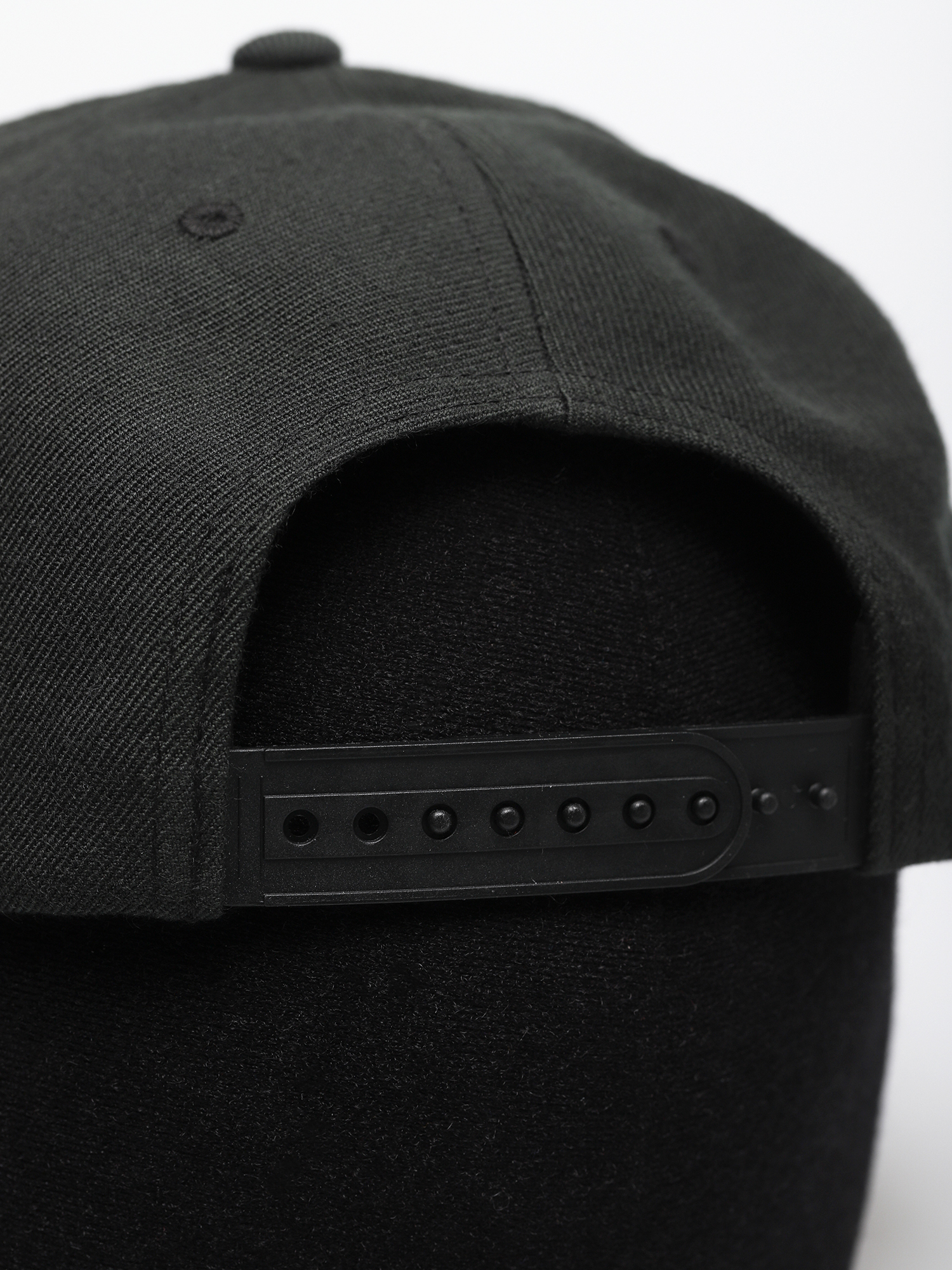 Czapka z daszkiem Brixton Crest C Mp Snapback (pigment black)