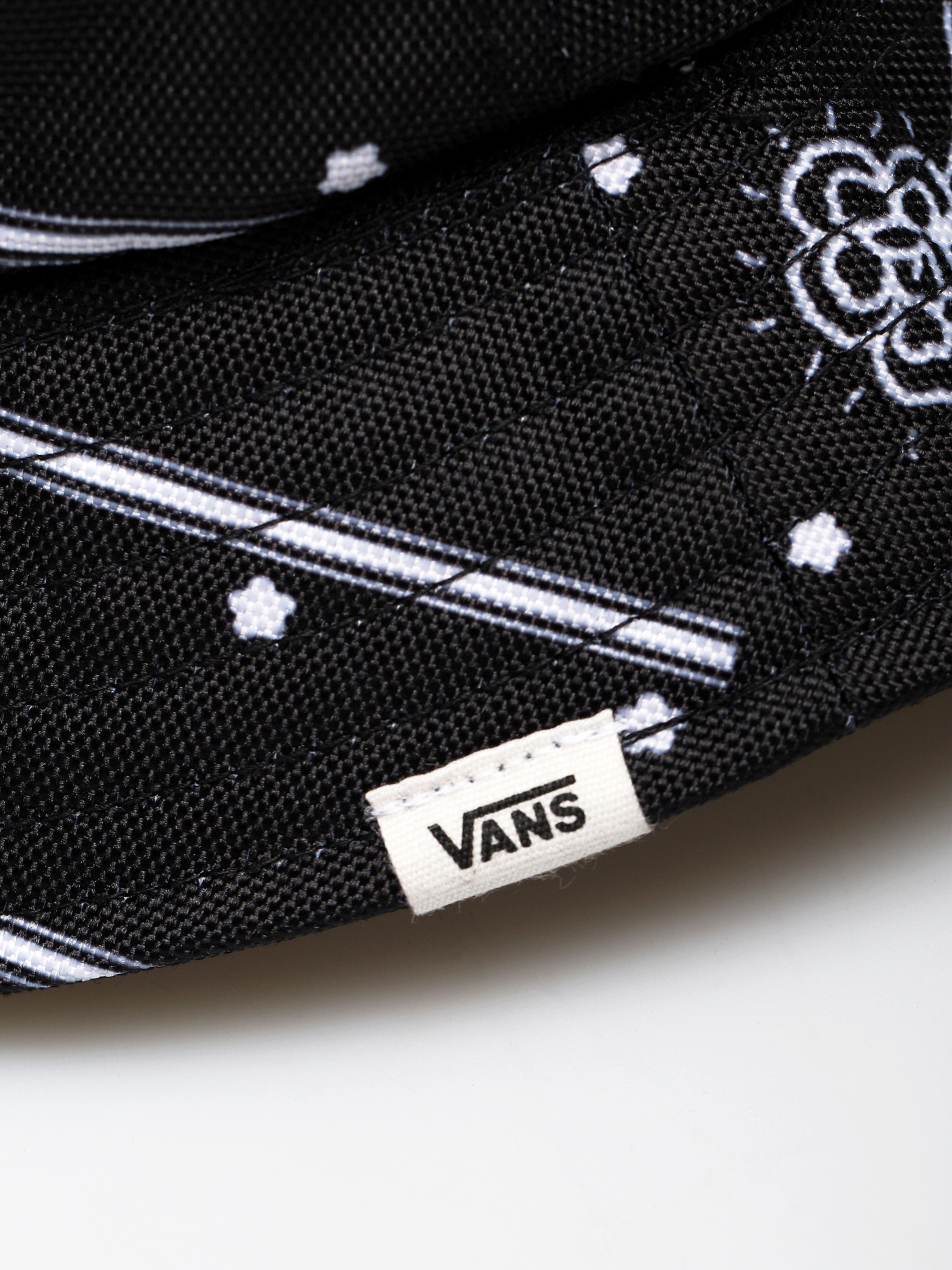 Kapelusz Vans Delux Hankley Wmn (bandana)