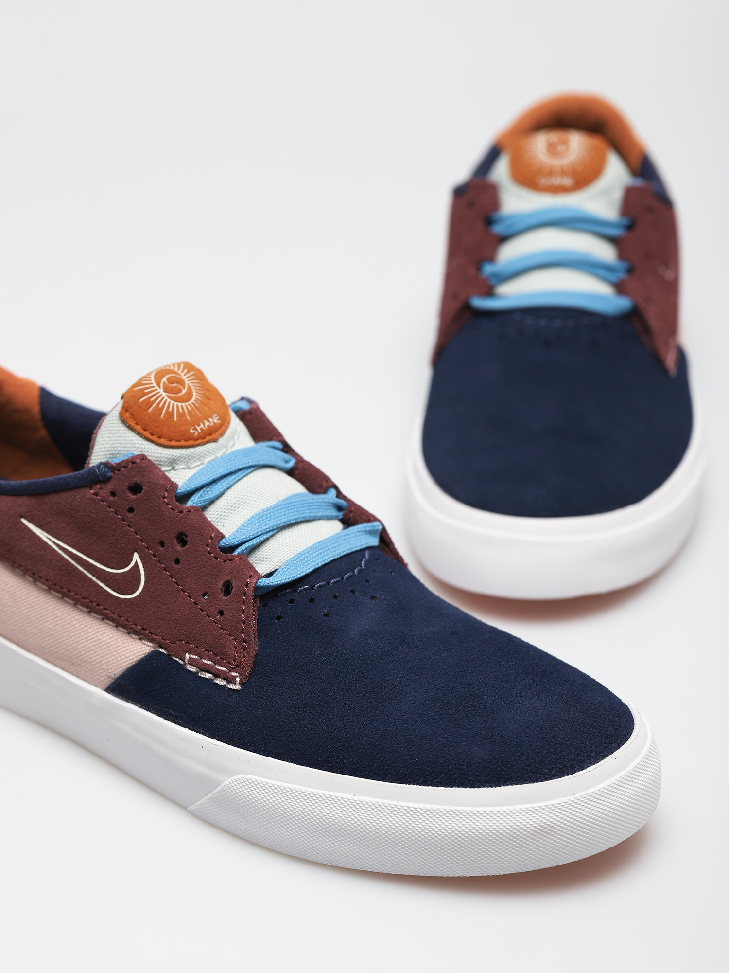 Buty Nike SB Shane (midnight navy/sail dark wine pink oxford)