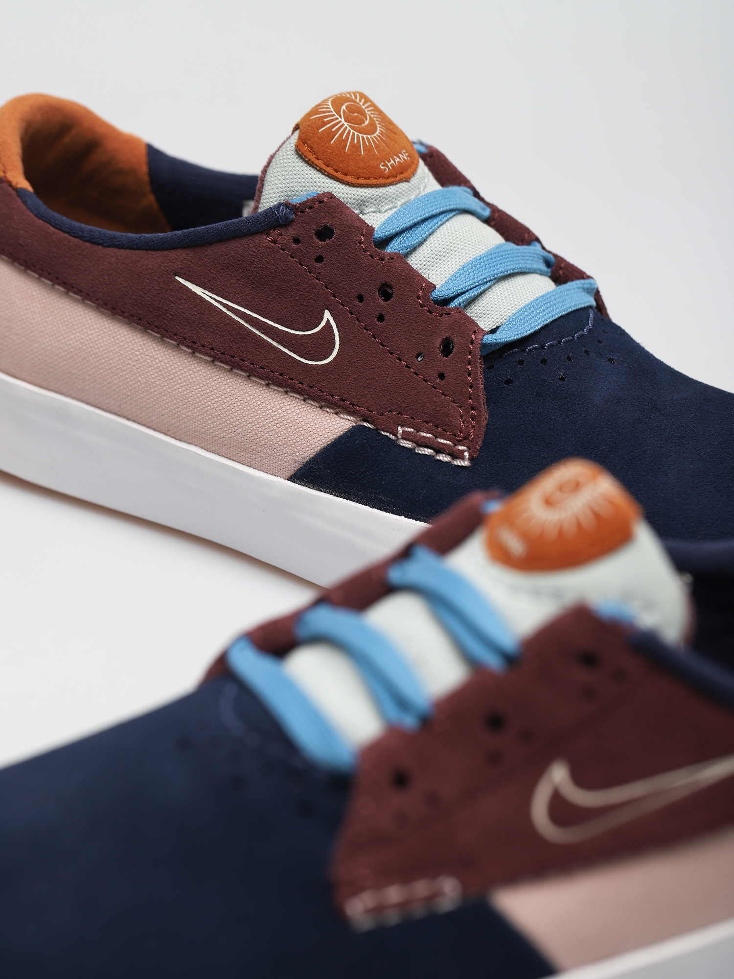 Buty Nike SB Shane (midnight navy/sail dark wine pink oxford)