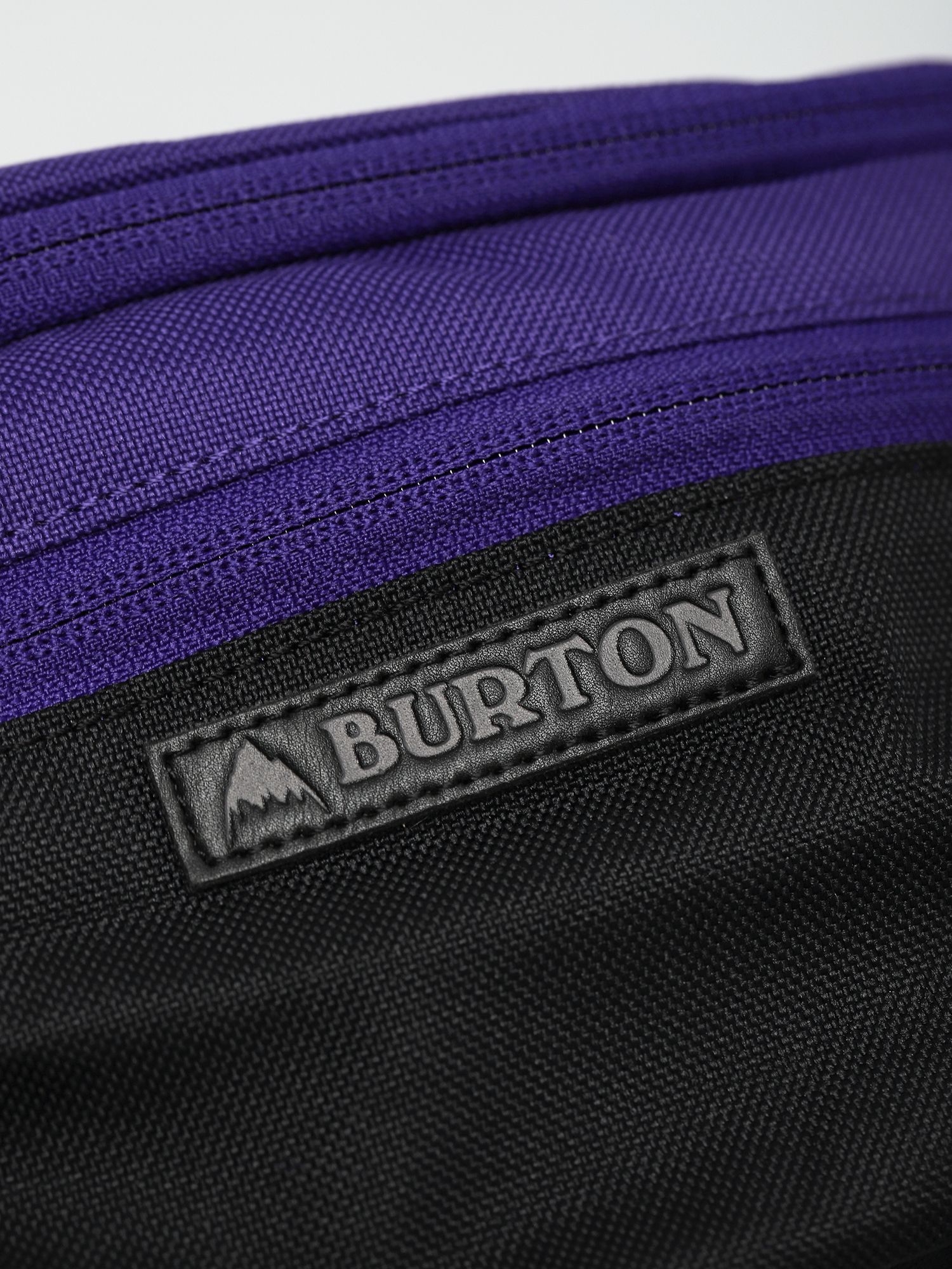 Nerka Burton Hip Pack (prism violet)