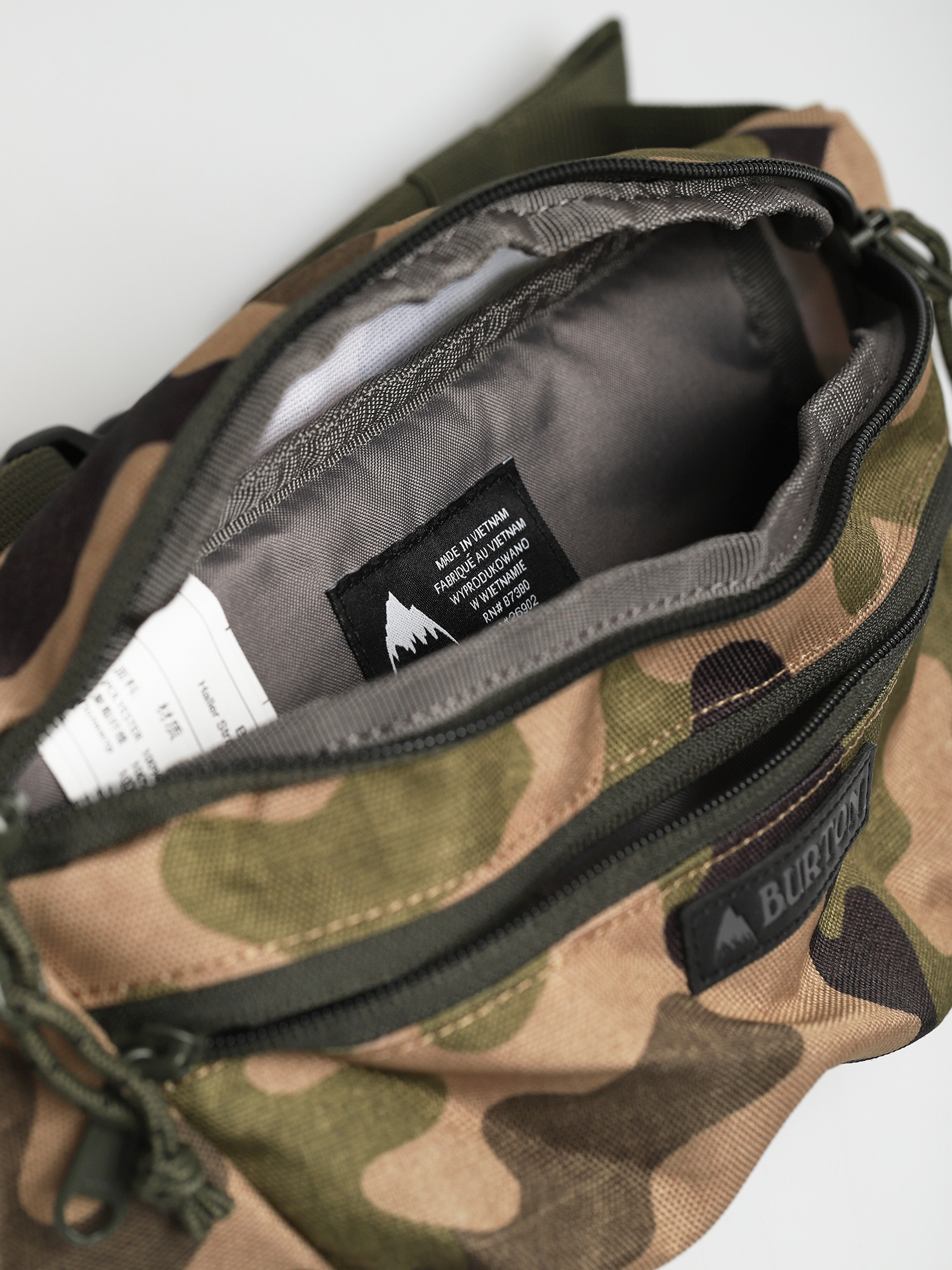Nerka Burton Hip Pack (martini olive terra camo)
