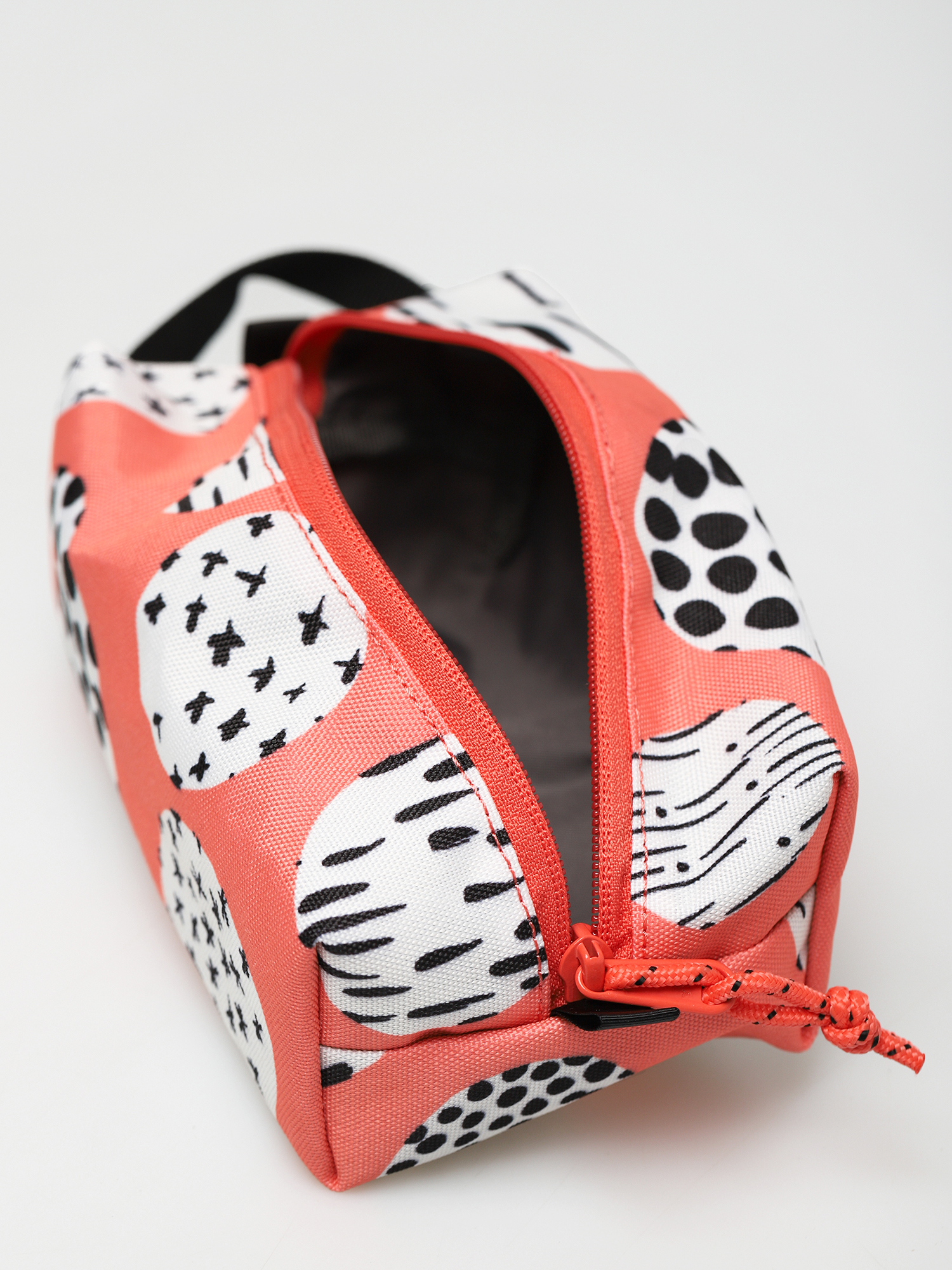 Piórnik Burton Accessory Case (doodle dot)