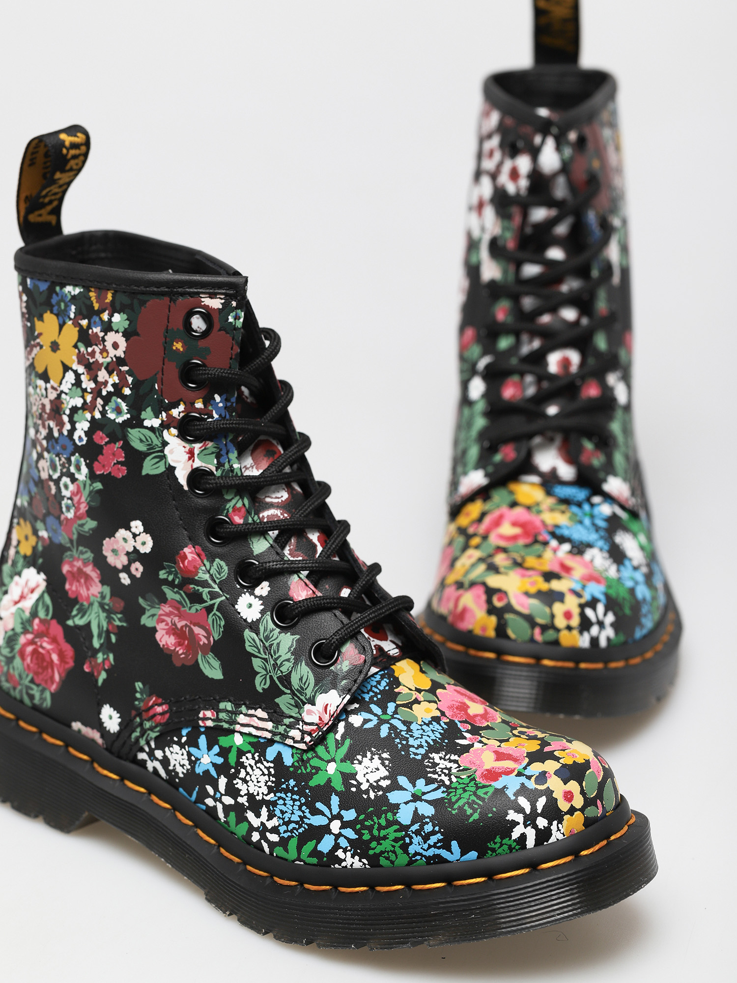 Buty Dr. Martens 1460 Pascal Wmn (floral mash up white/black)