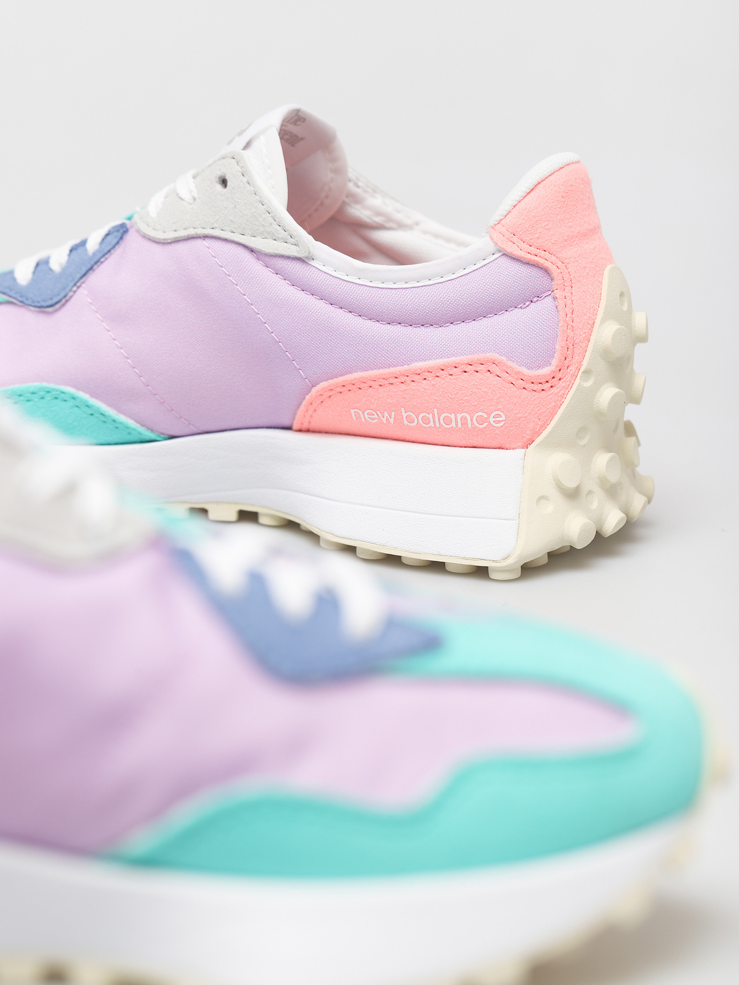 Buty New Balance 327 Wmn (purple)