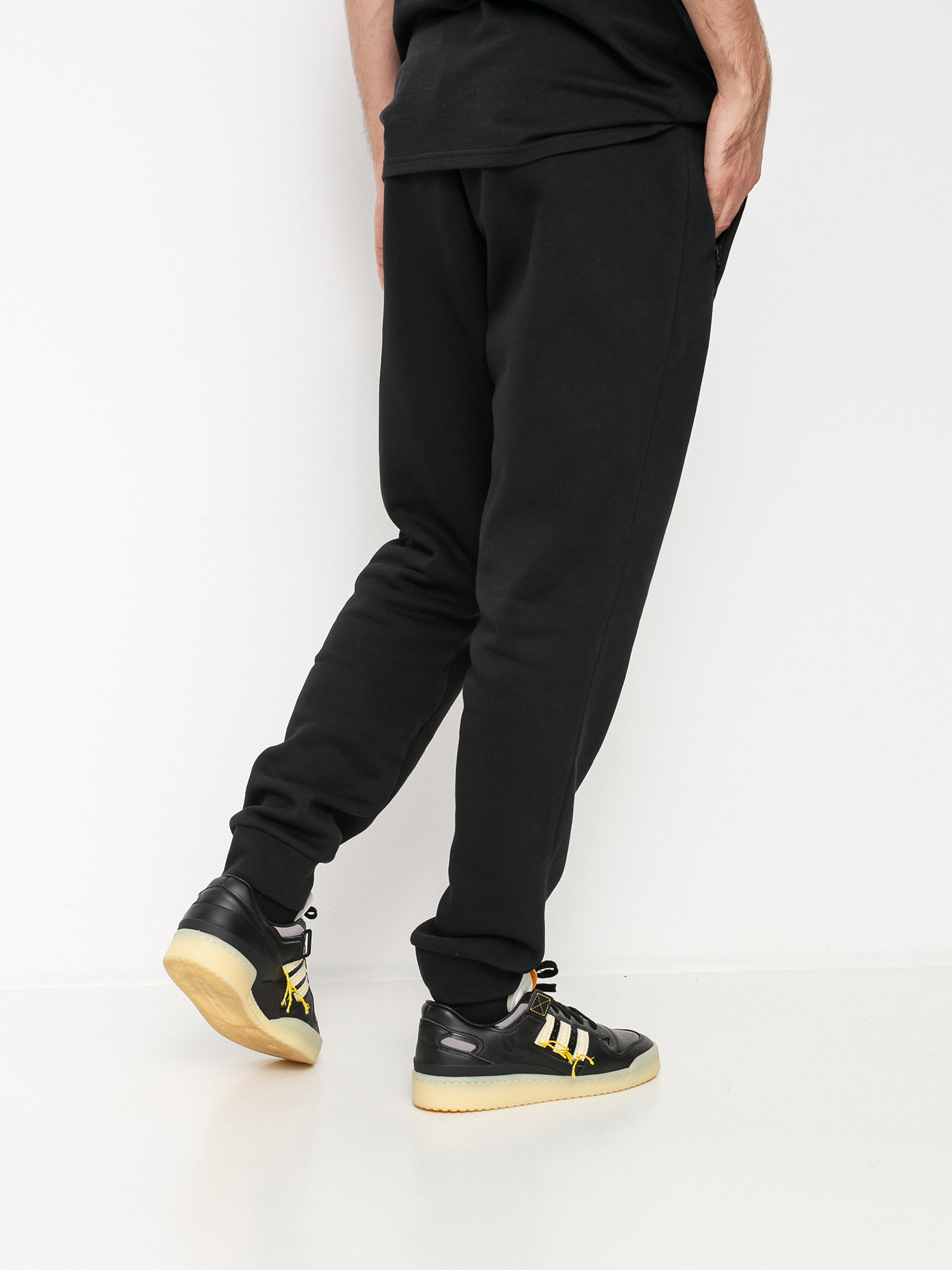 Spodnie adidas Originals Adicolor Essentials Trefoil (black)