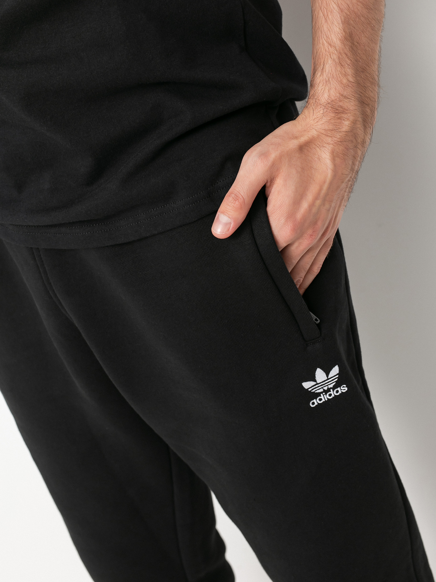 Spodnie adidas Originals Adicolor Essentials Trefoil (black)