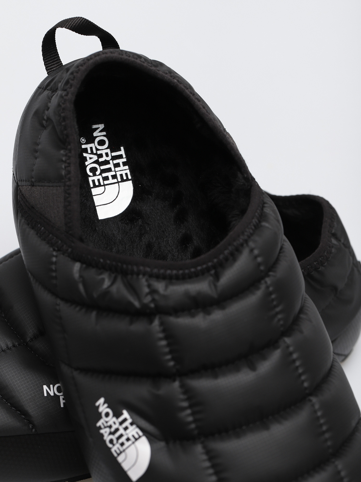 Buty The North Face Thermoball Traction Mule V (tnf black/tnf white)