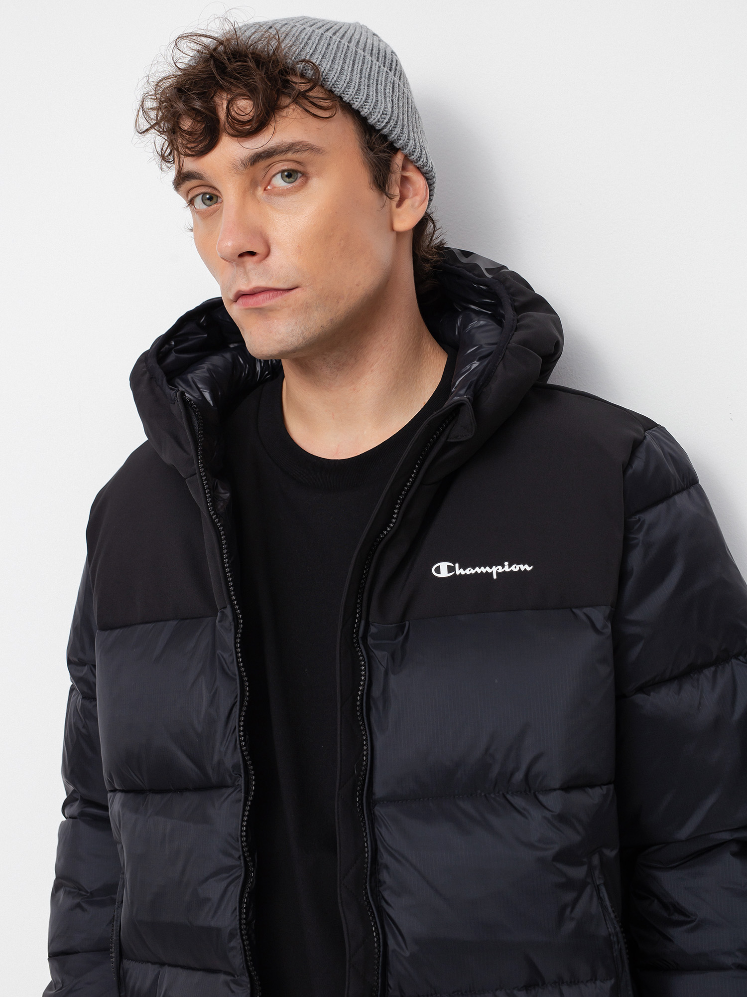 Kurtka Champion Legacy Hooded Jacket 216652 (nbk/nbk)