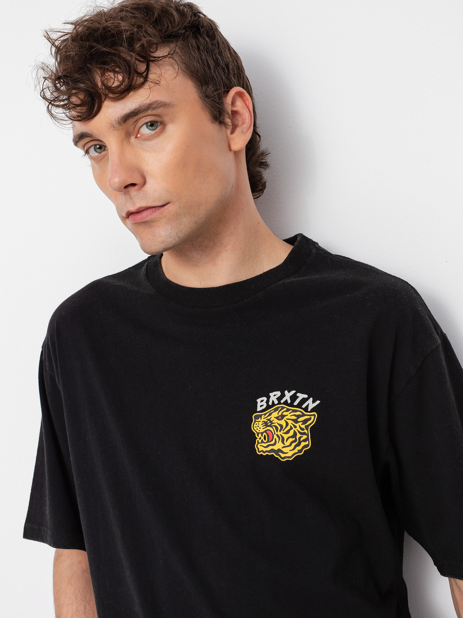 T-shirt Brixton Kit Stt (black worn wash)