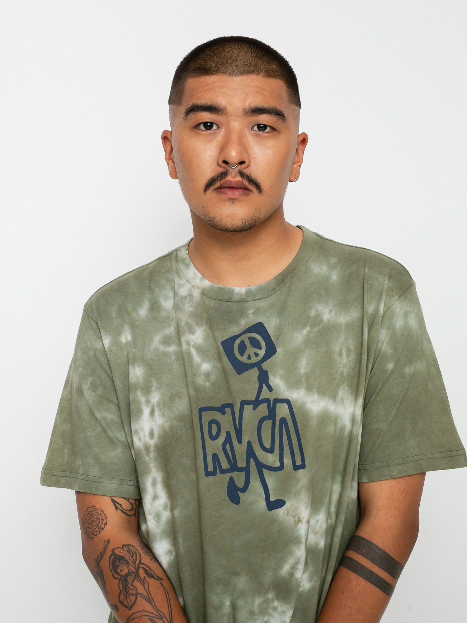 T-shirt RVCA Peace Out (green)