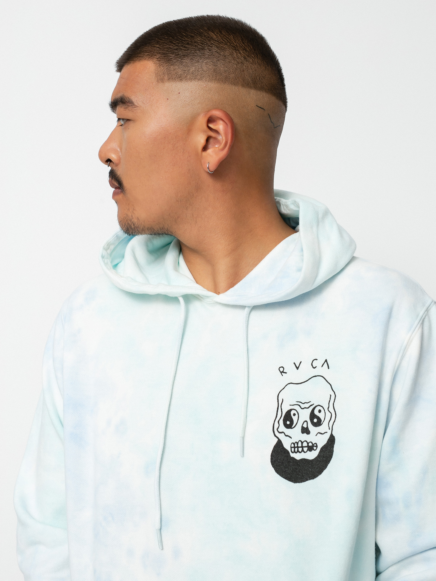 Bluza z kapturem RVCA Benj Skull HD (blu mble tie de)