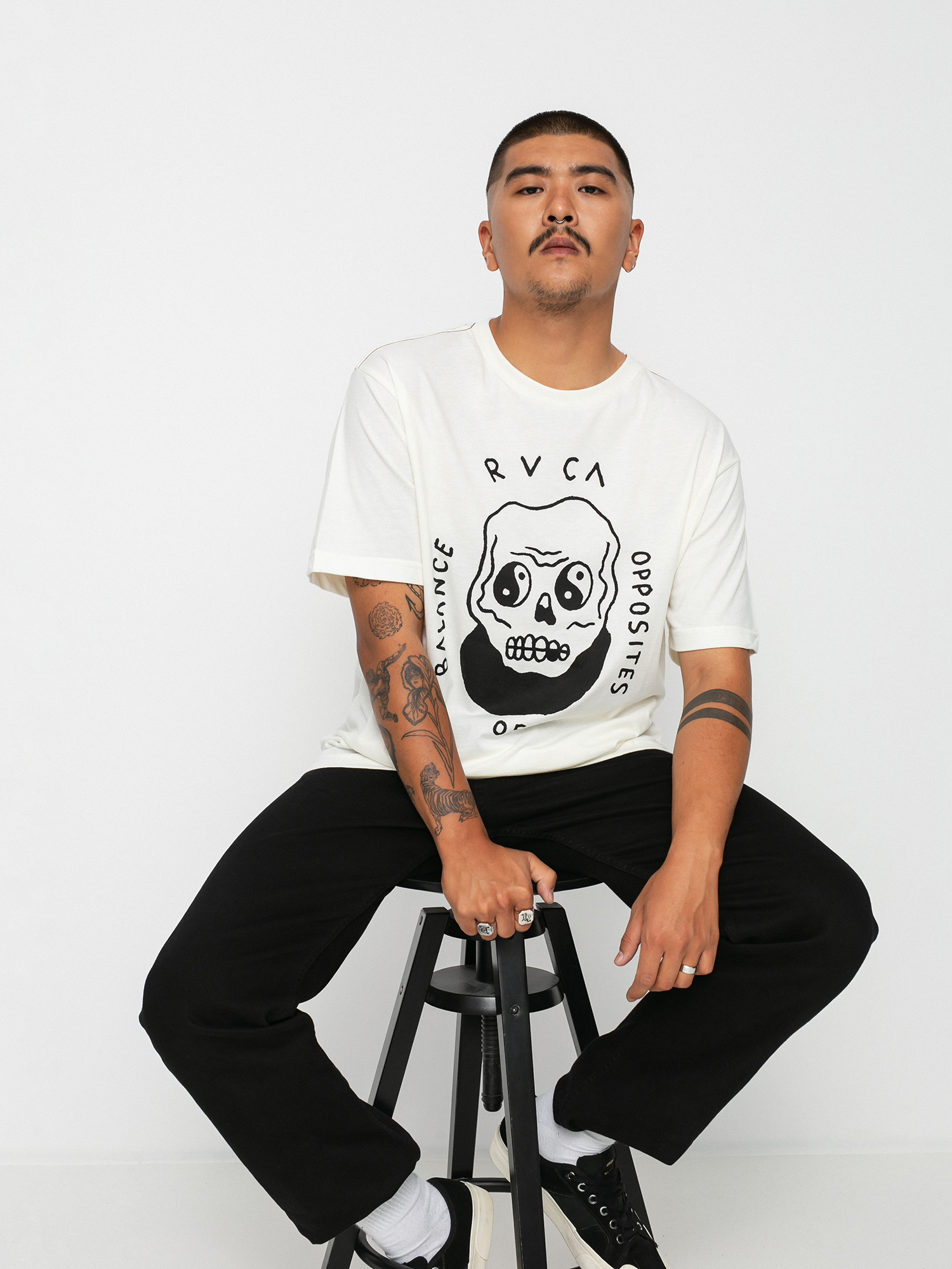 T-shirt RVCA Benj Skull (antique white)