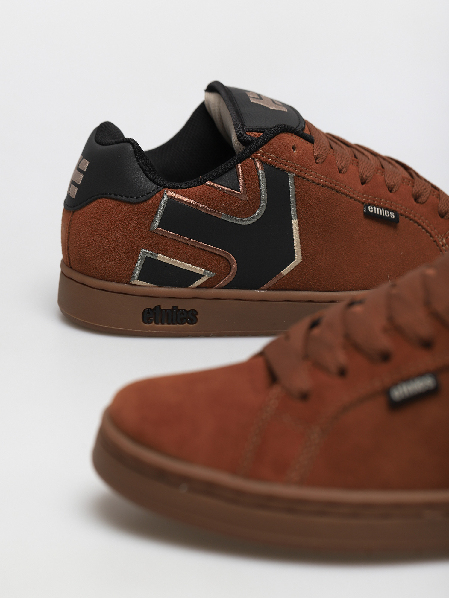 Buty Etnies Fader (brown/navy/gum)
