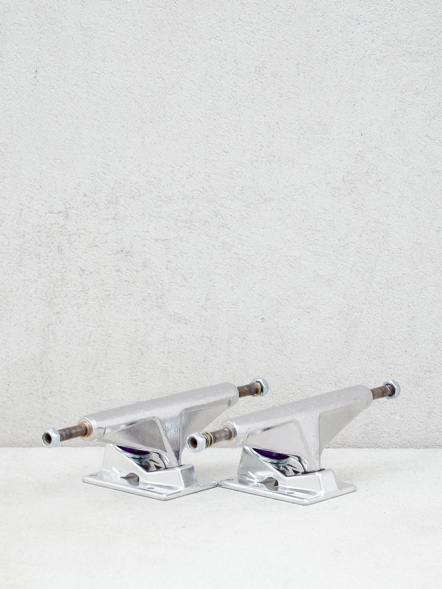 Traki Venture Polished V Hollows (all polished/w purple)