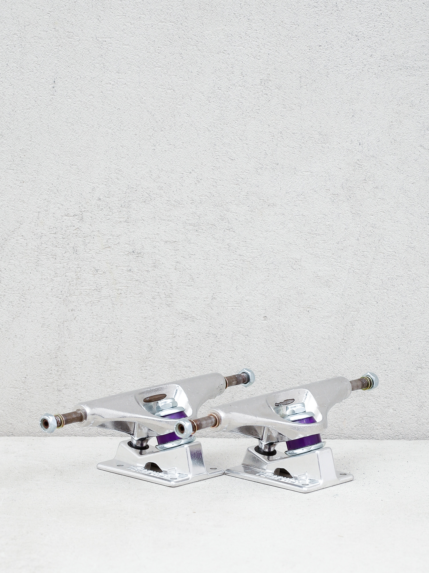 Traki Venture Polished V Hollows (all polished/w purple)