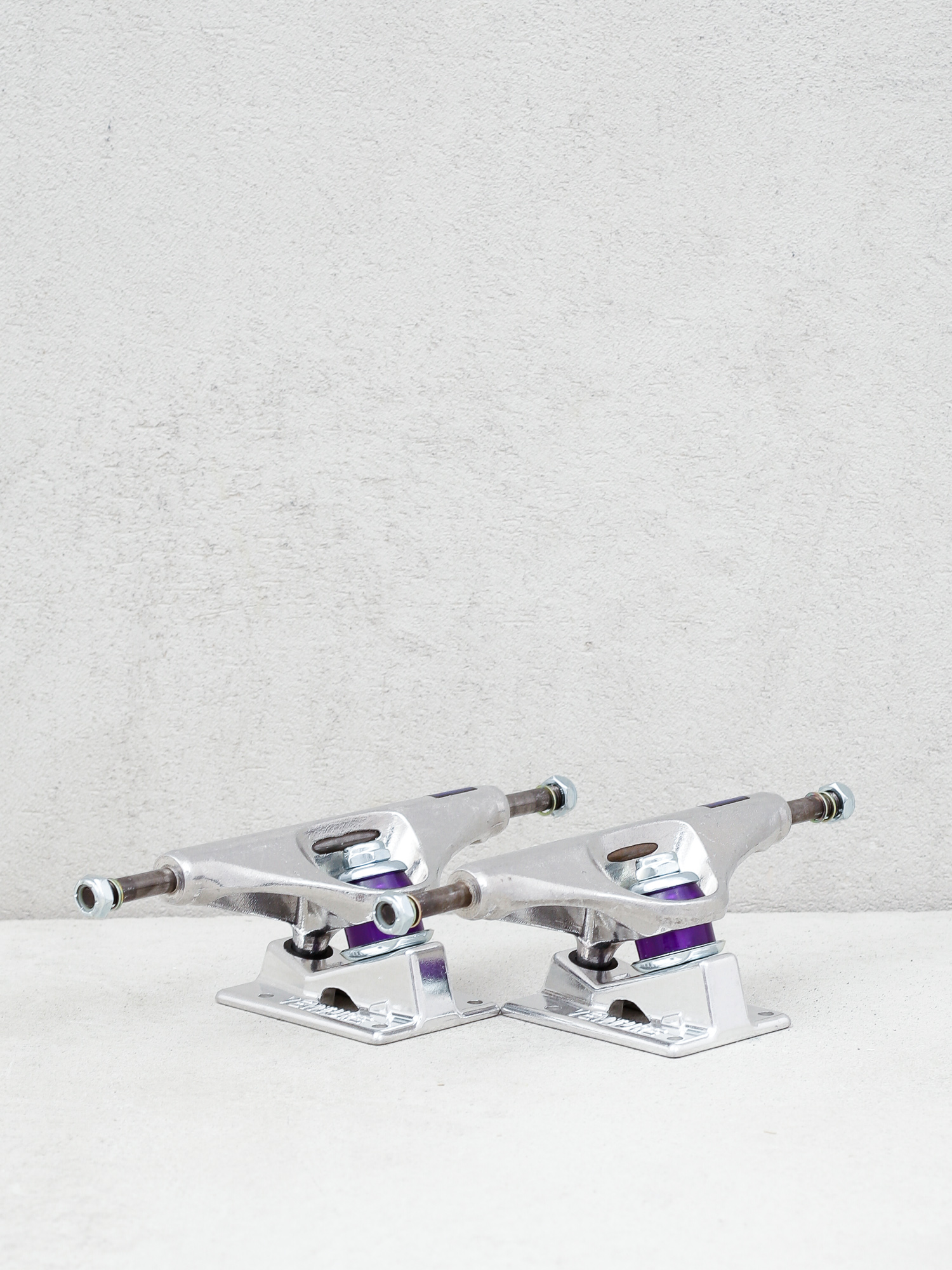 Traki Venture Polished V Lights (all polished/w purple)