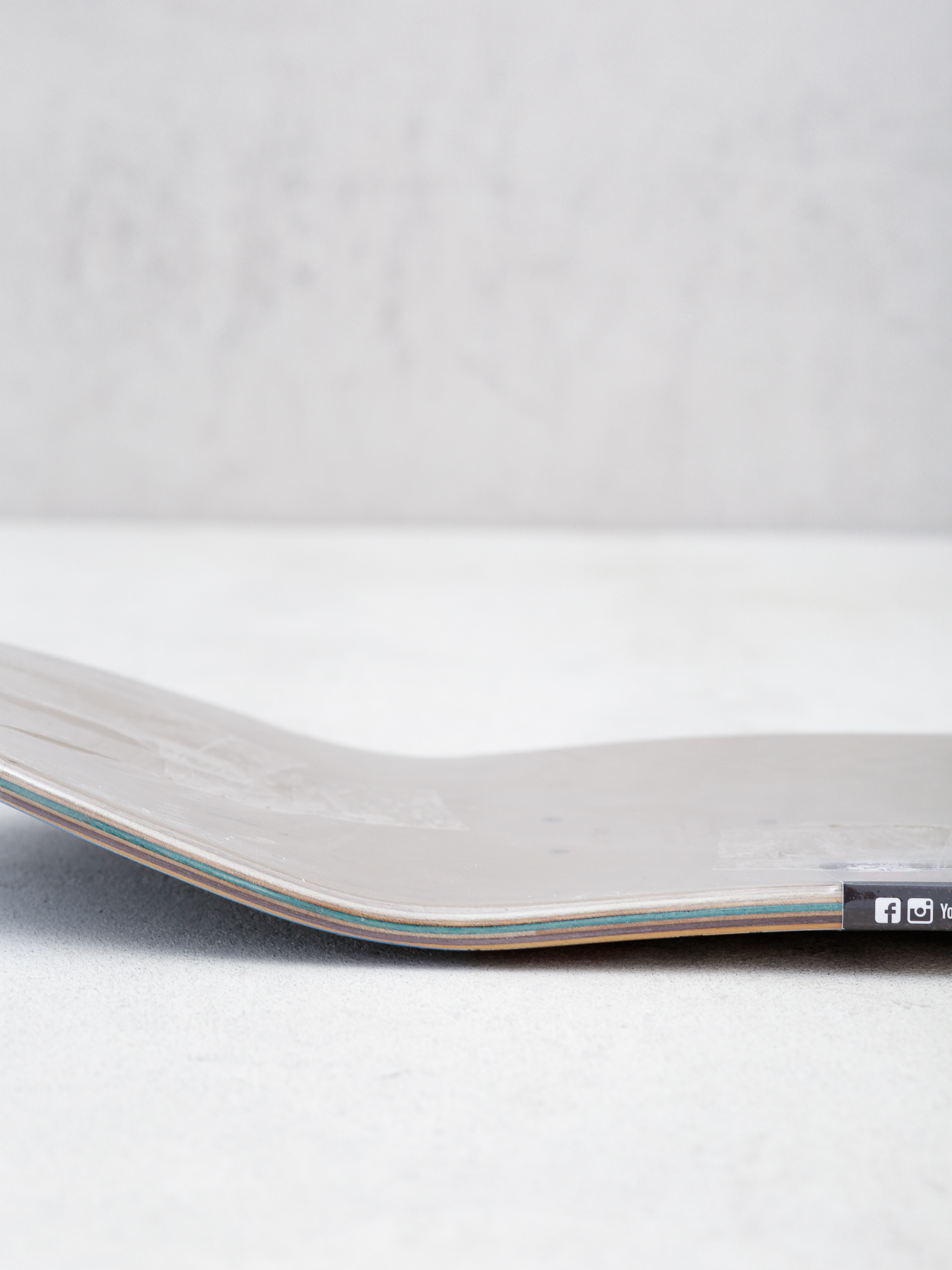 Deck Almost Max Places R7 (assorted)