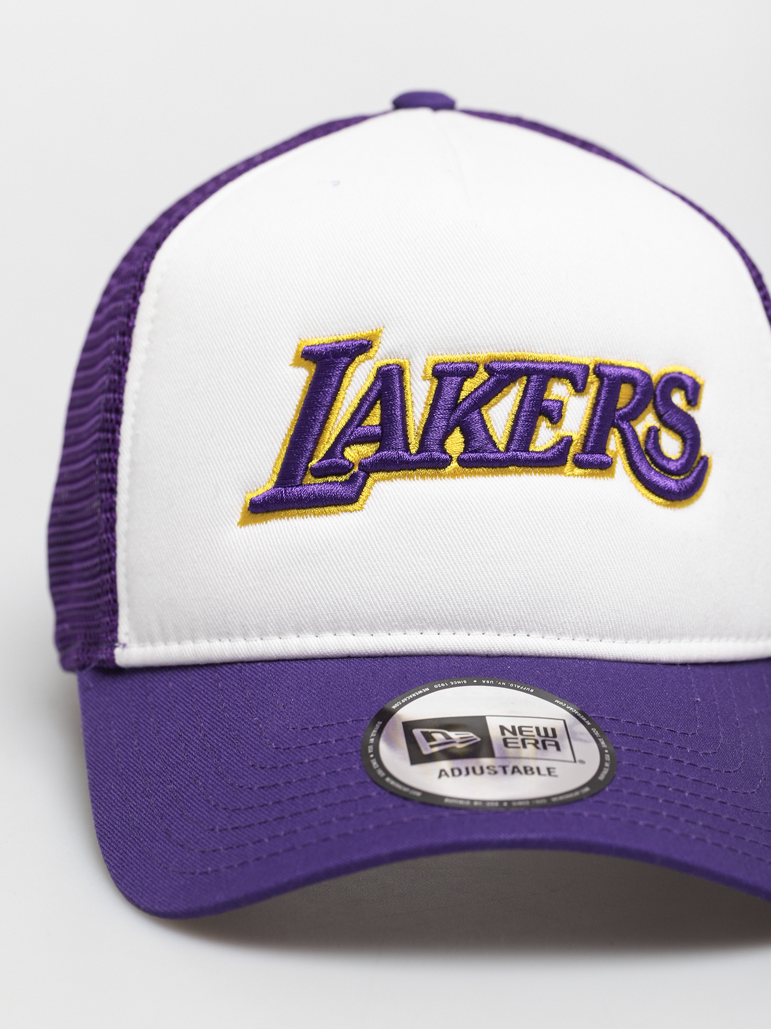 Czapka z daszkiem New Era Team Arch Trucker Los Angeles Lakers (purple)