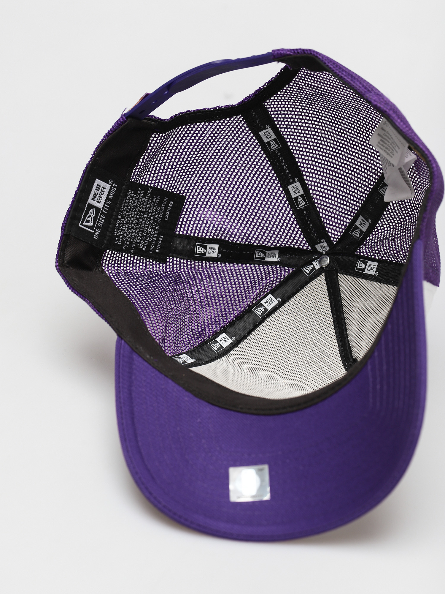 Czapka z daszkiem New Era Team Arch Trucker Los Angeles Lakers (purple)
