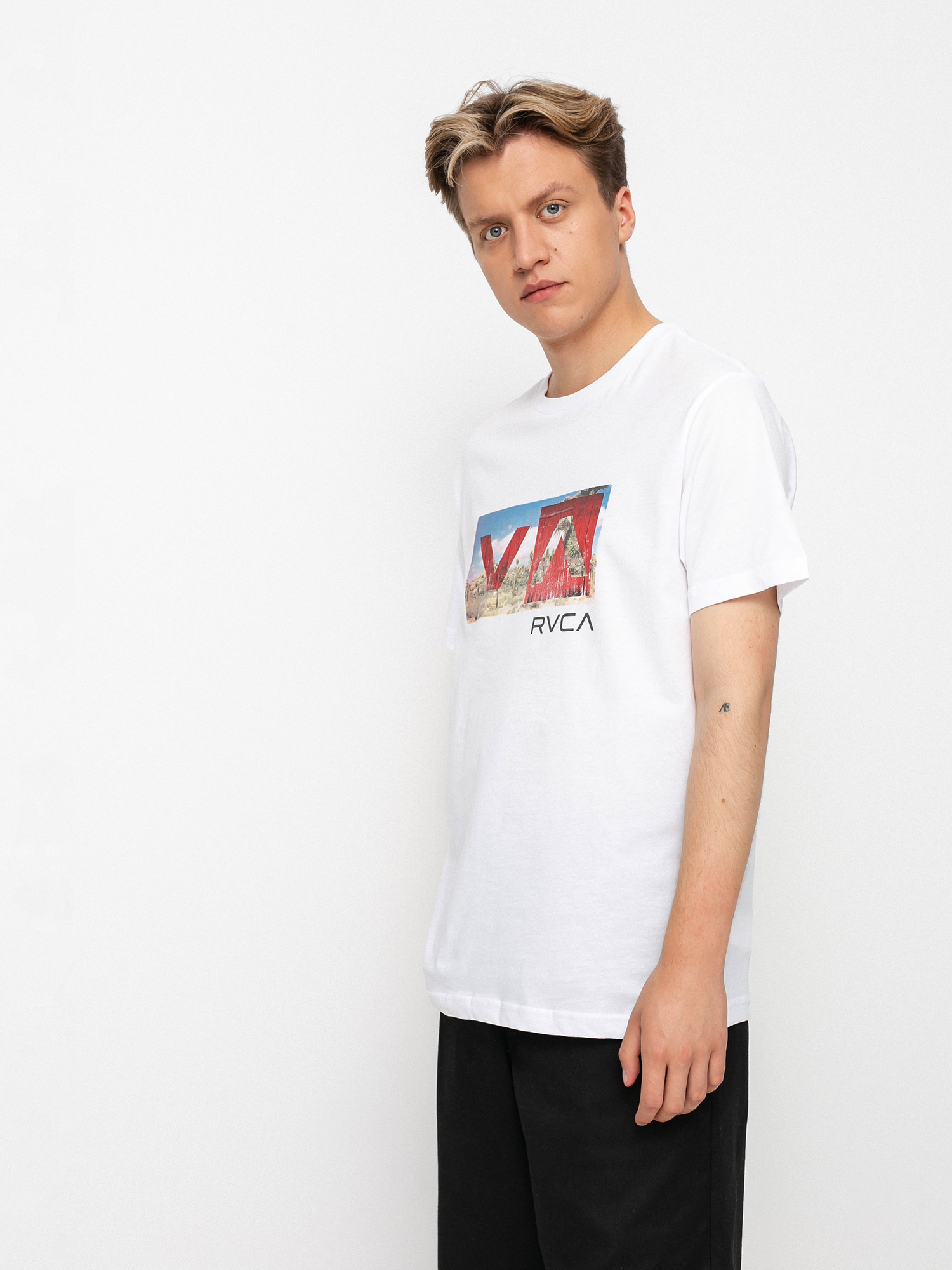T-shirt RVCA Balance Box (white)