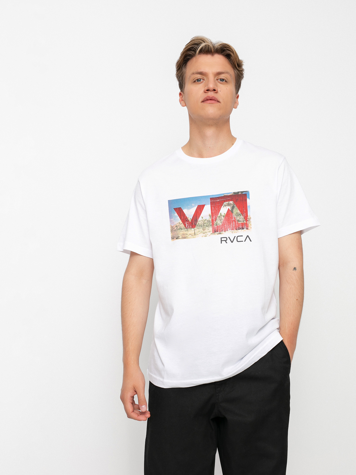 T-shirt RVCA Balance Box (white)