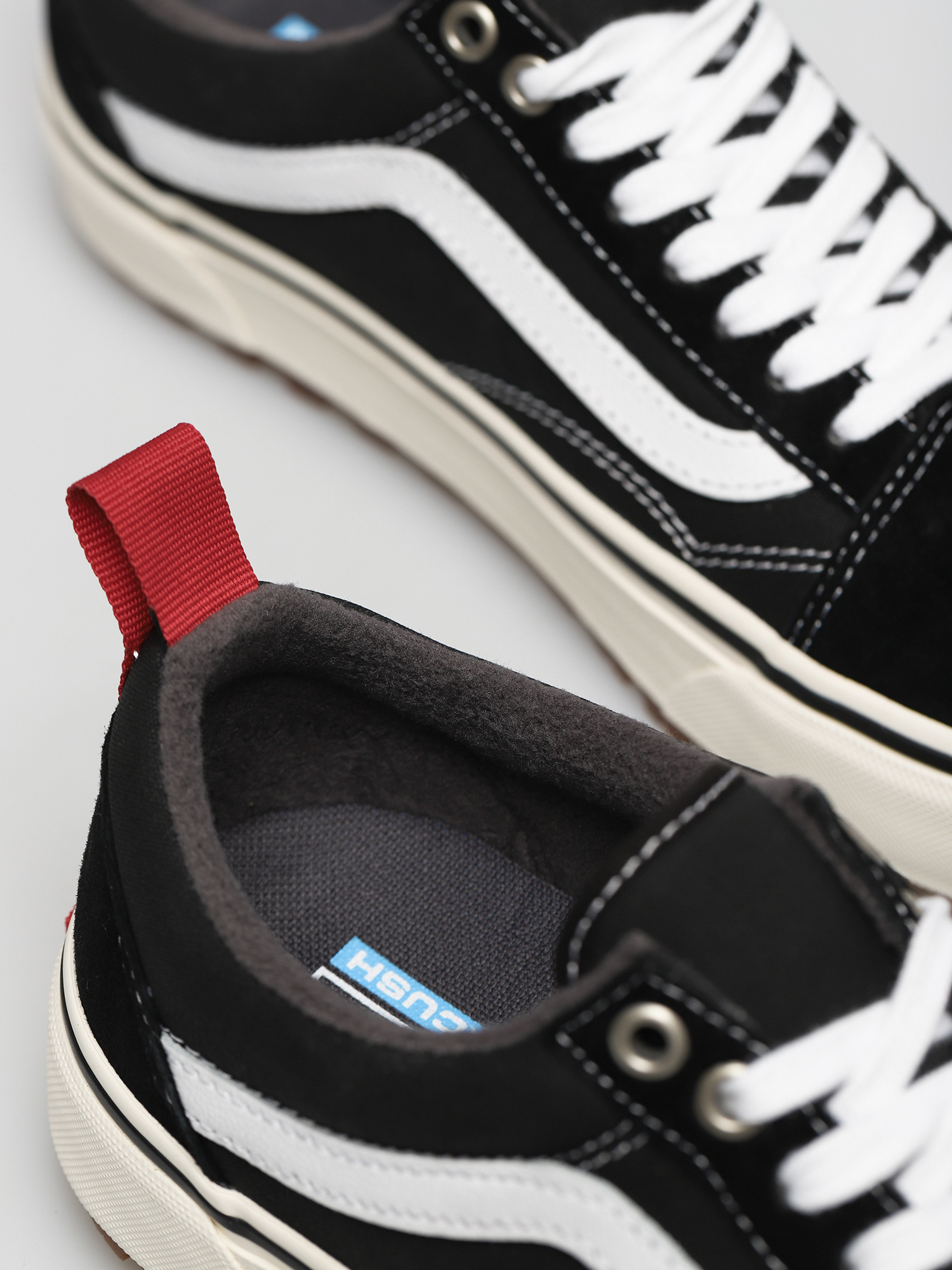 Buty Vans Old Skool MTE 1 (black/white)