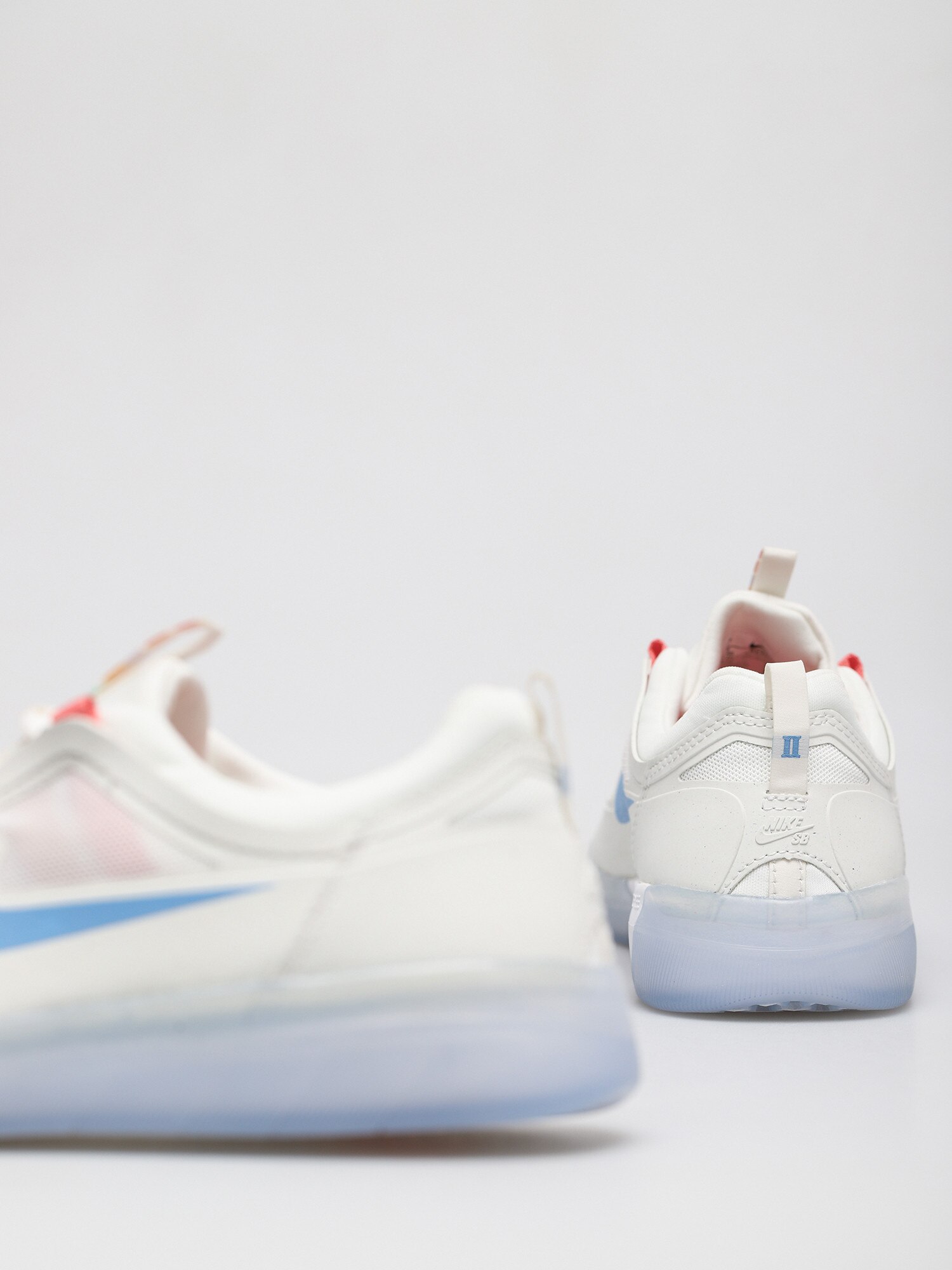 Buty Nike SB Nyjah Free 2 (summit white/coast pink salt lilac)