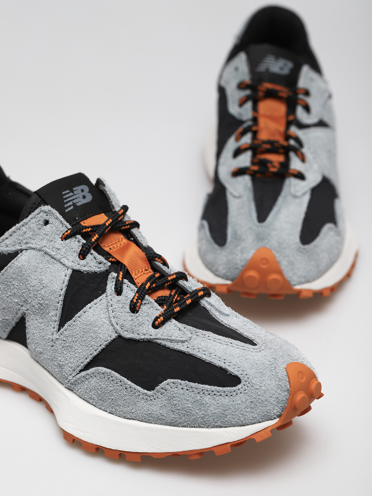 Buty New Balance 327 (black)