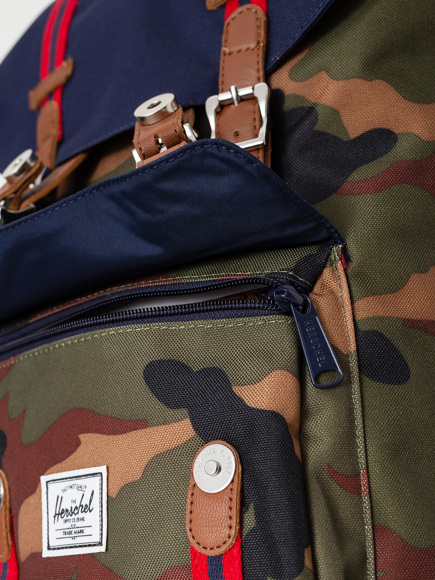 Plecak Herschel Supply Co. Little America (woodland camo/peacoat/tan)