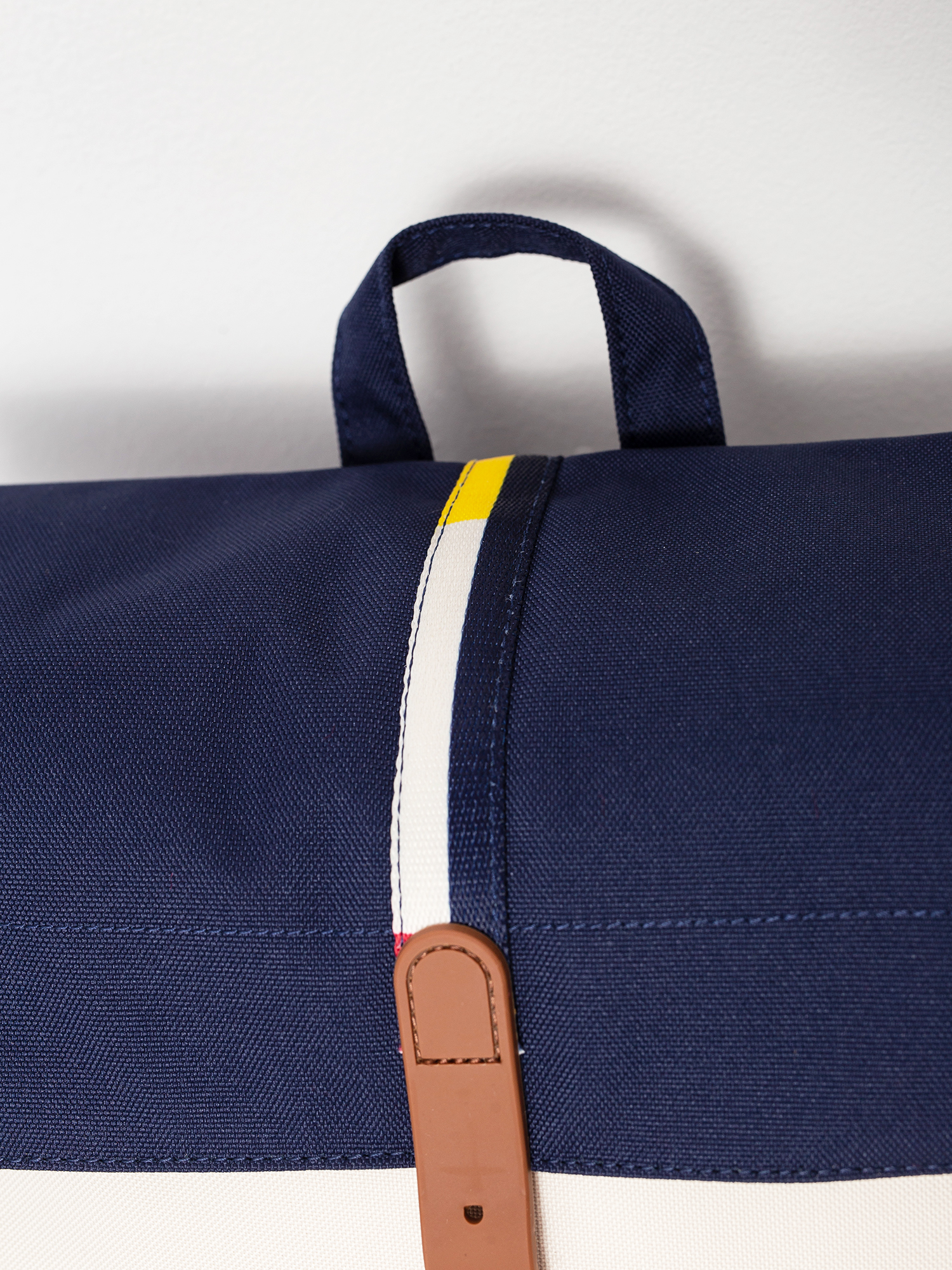 Plecak Herschel Supply Co. City Mid Volume (peacoat/birch)