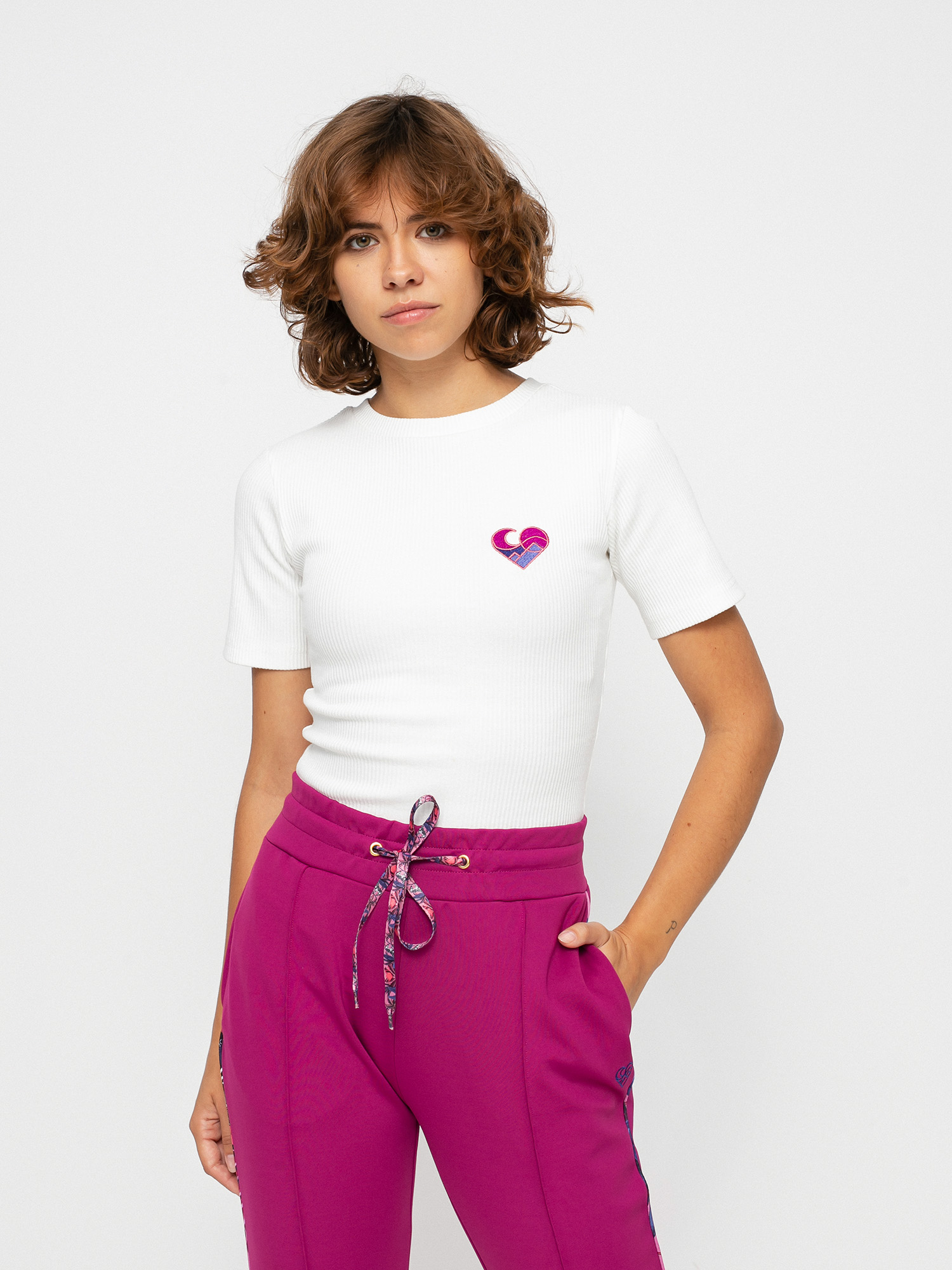 T-shirt Femi Stories Pola Wmn (ecr)