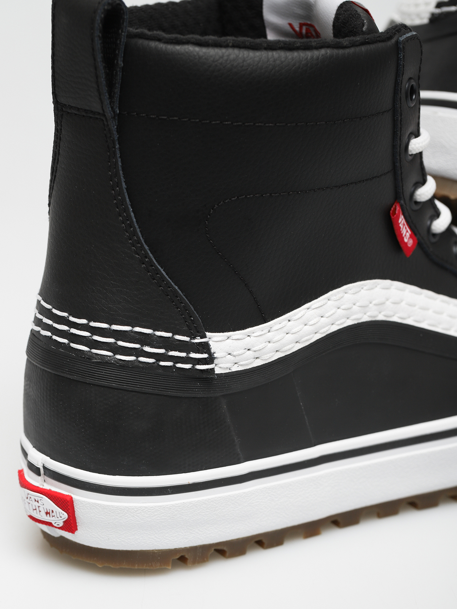 Buty Vans Standard Mid Snow MTE (black/white)